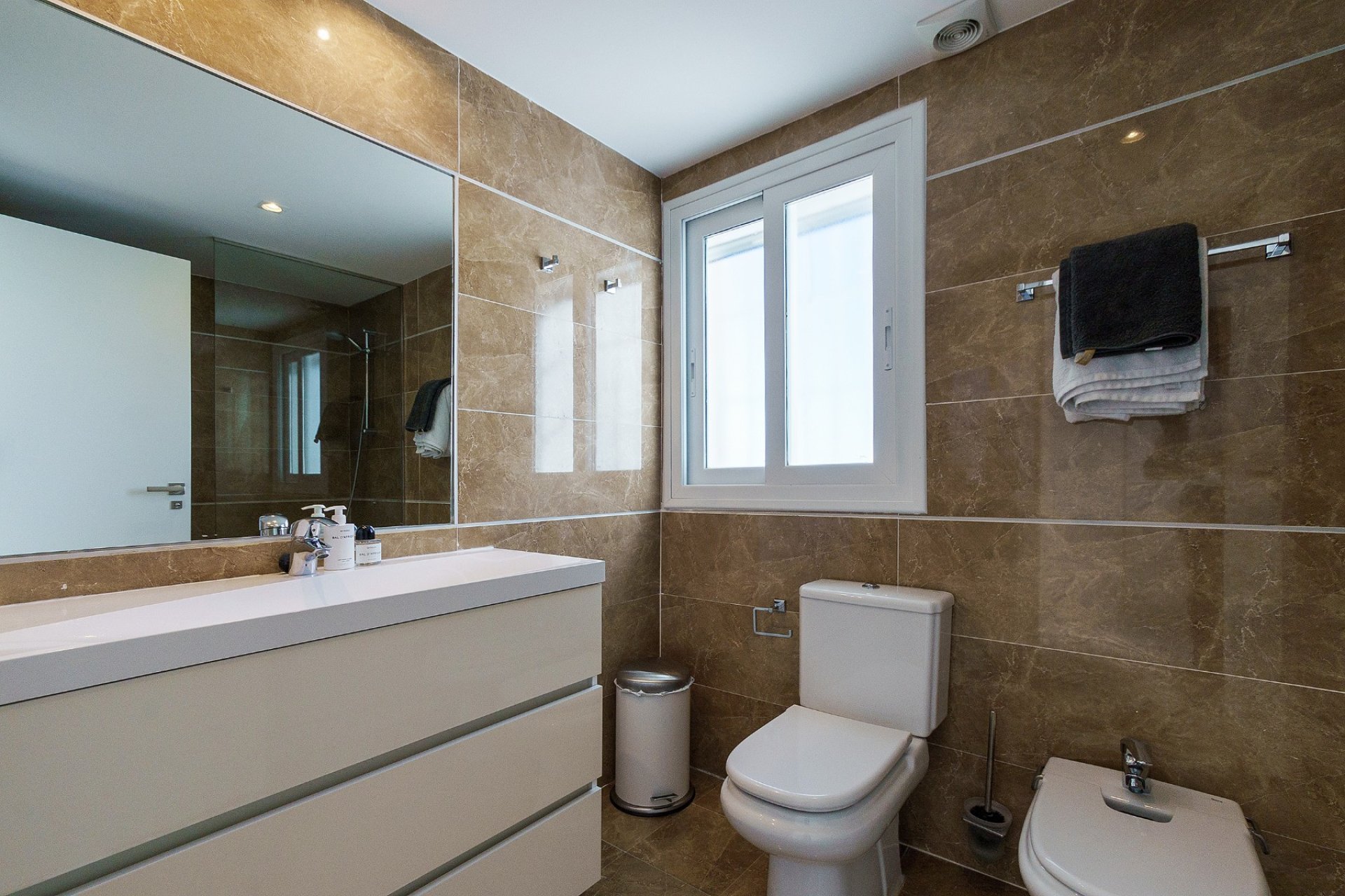 Resale - apartment -
Benahavis - La Quinta