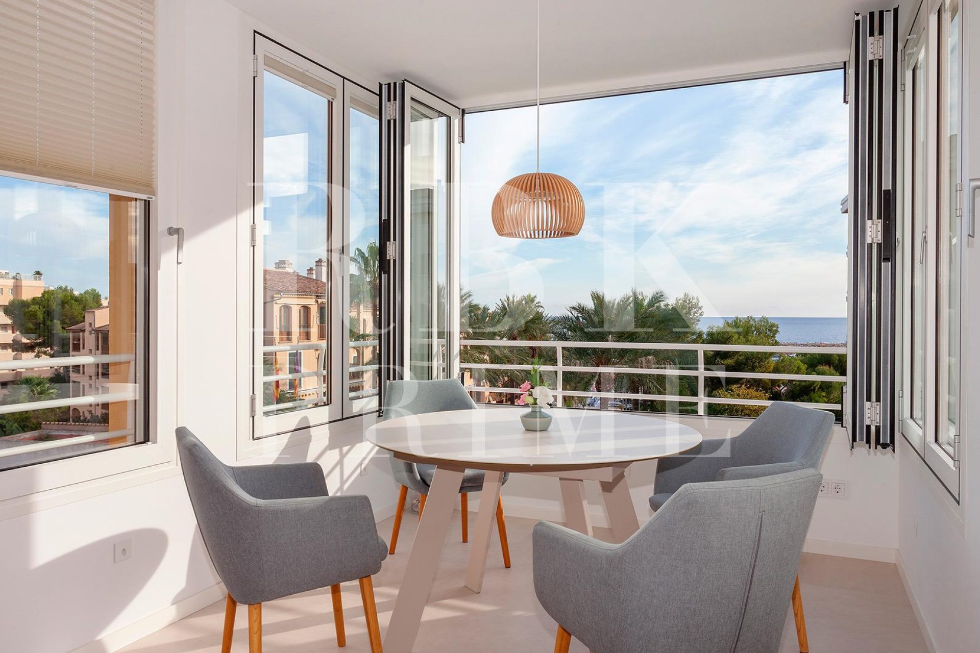 Resale - apartment -
Calvià - Puerto Portals