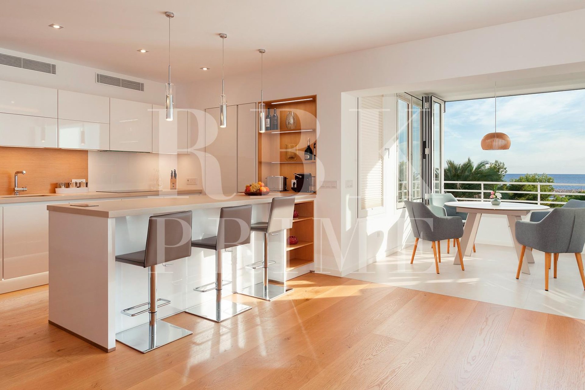 Resale - apartment -
Calvià - Puerto Portals