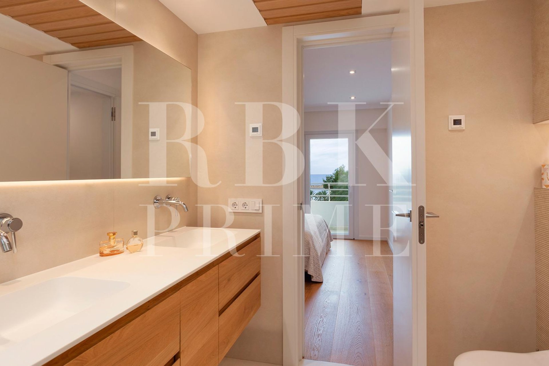 Resale - apartment -
Calvià - Puerto Portals