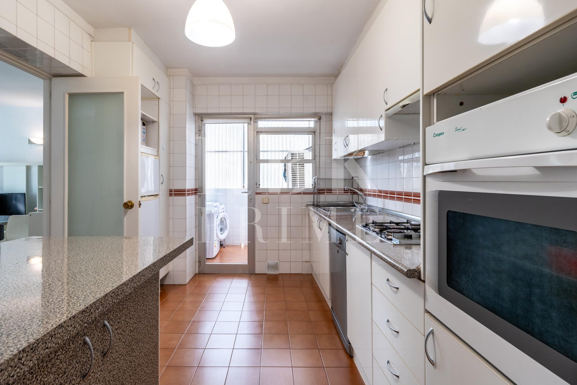 Resale - apartment -
Calvià - Puerto Portals