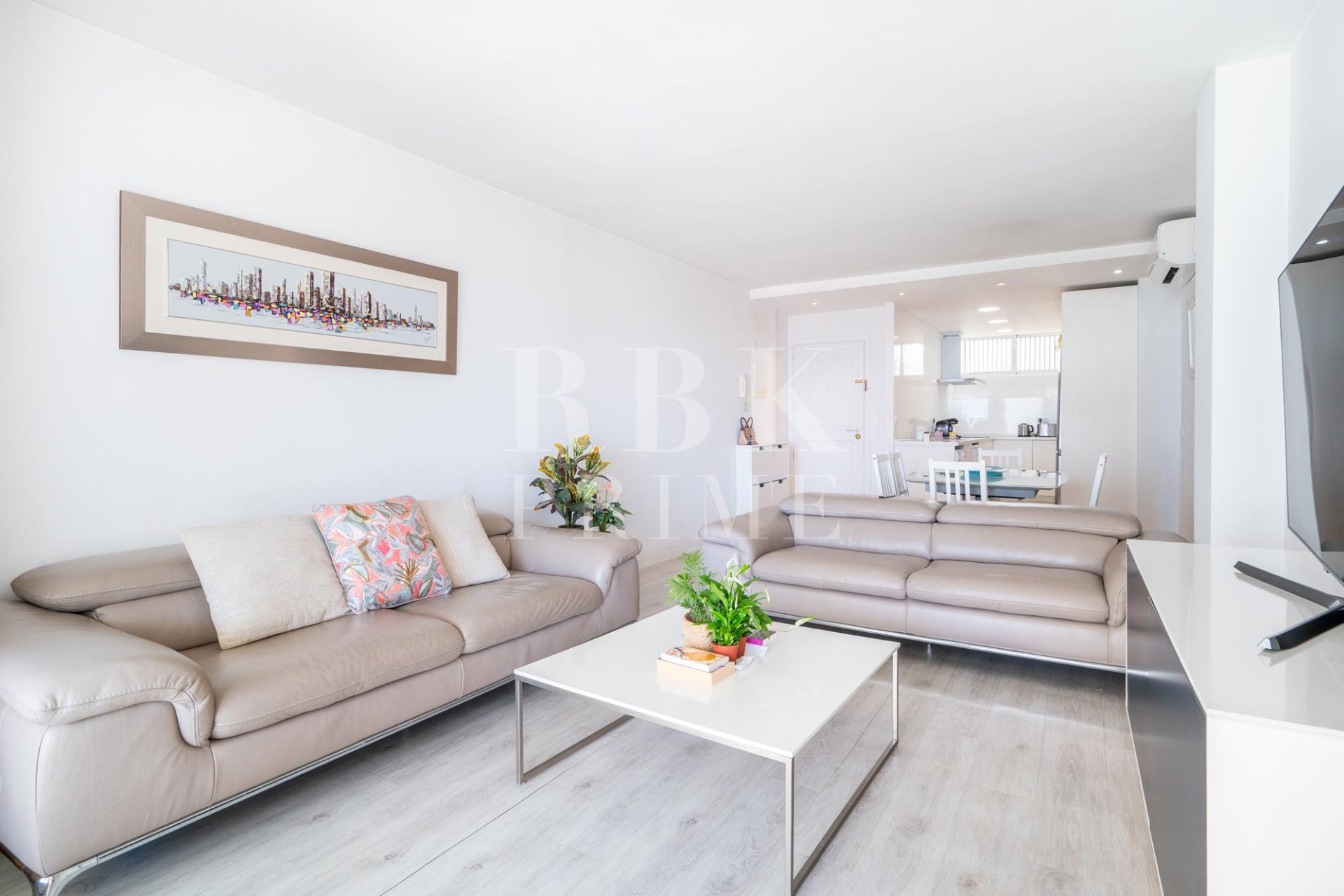 Resale - apartment -
Calvià