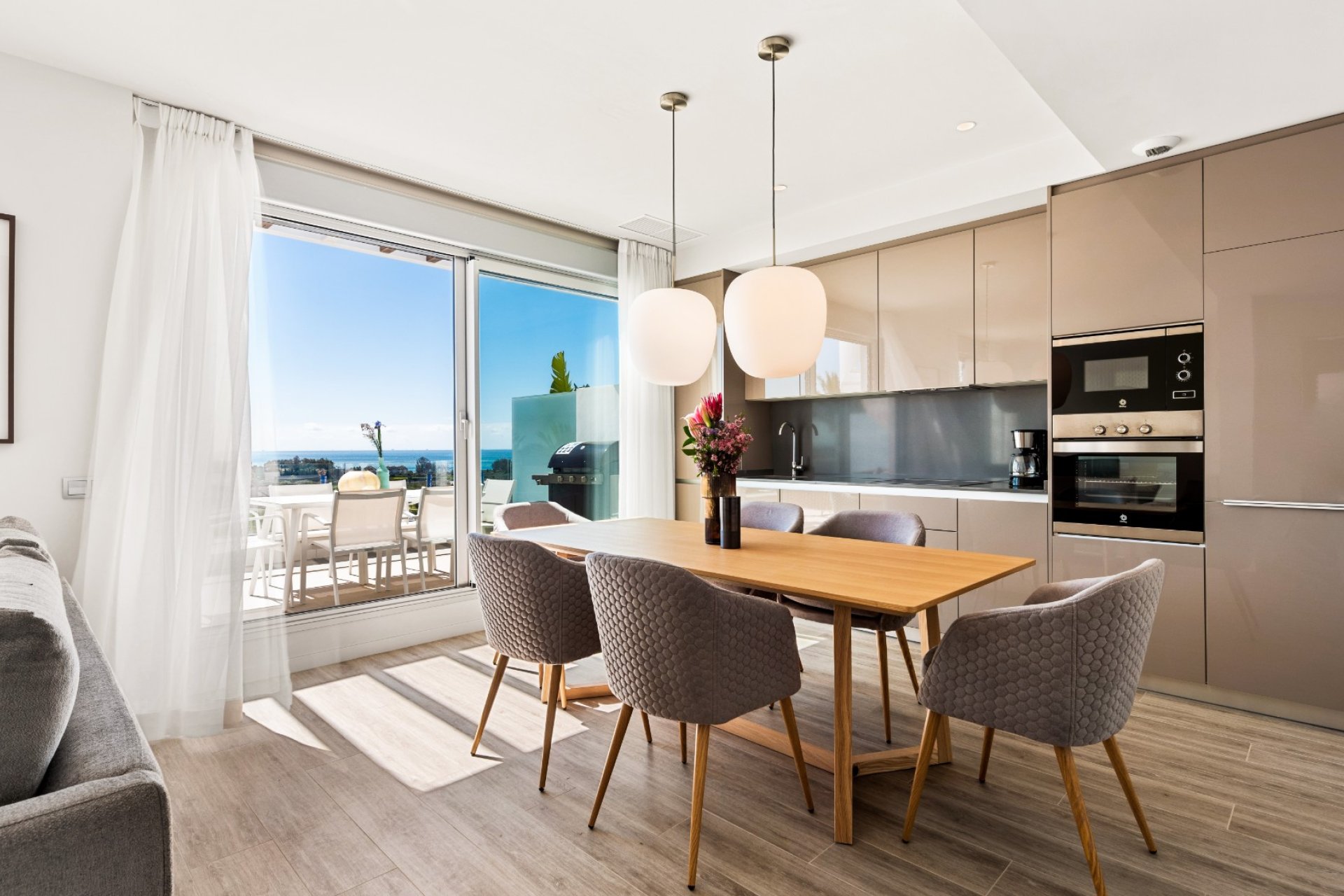 Resale - apartment -
Estepona - Cancelada
