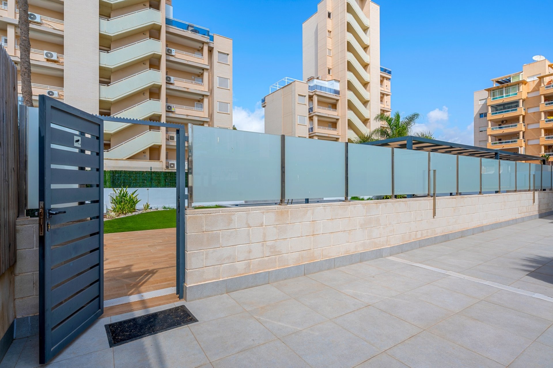 Resale - apartment -
Guardamar del Segura - Guardamar