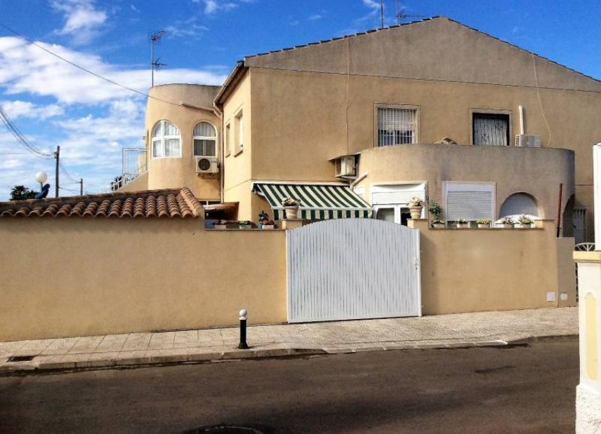 Resale - apartment -
Los Narejos - Oasis