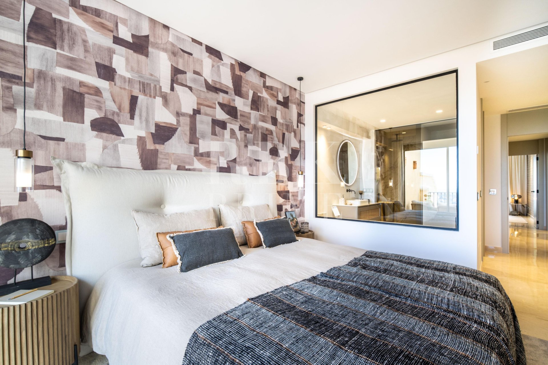 Resale - apartment -
Malaga - Benahavís