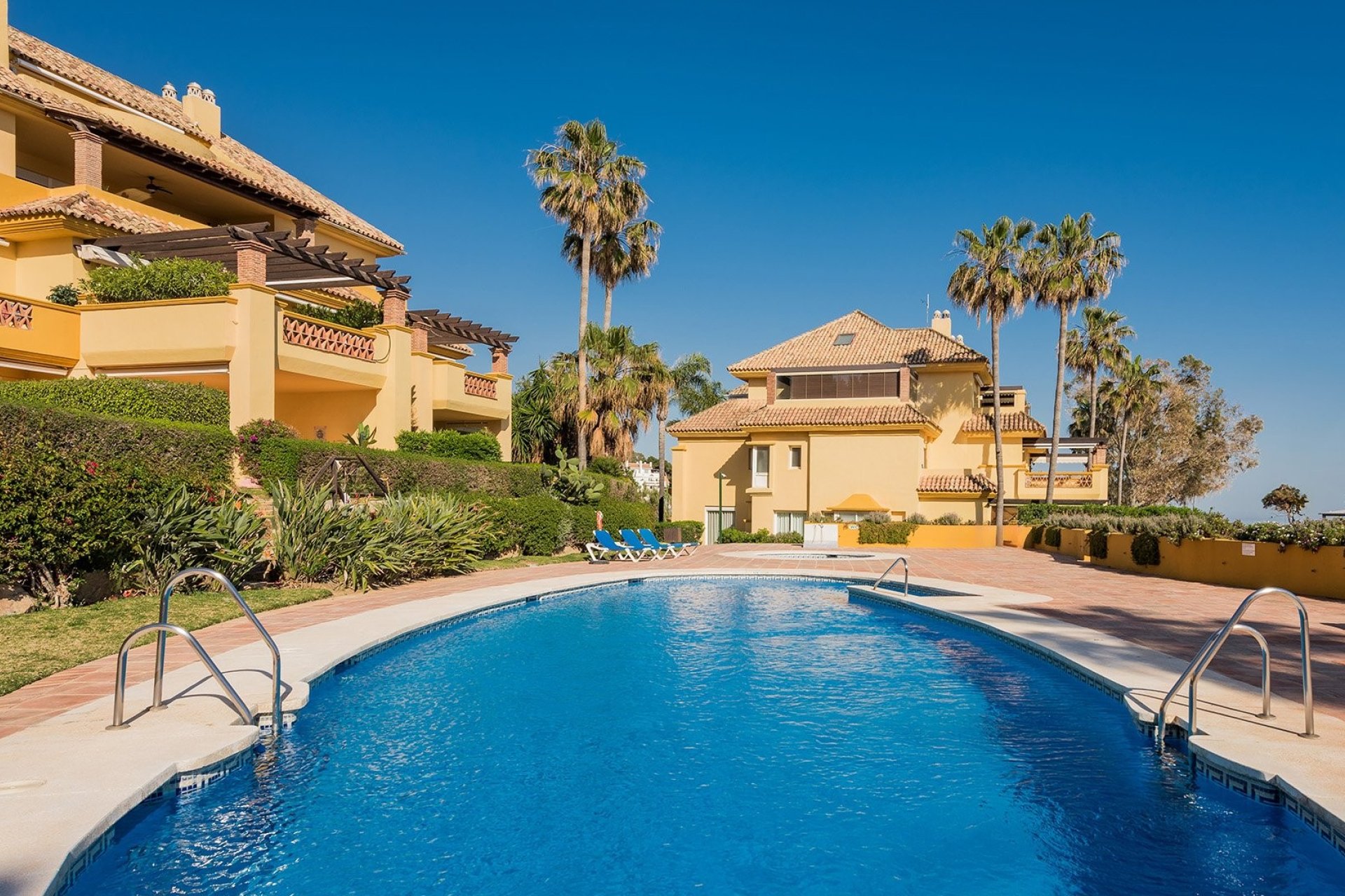 Resale - apartment -
Marbella - East Marbella