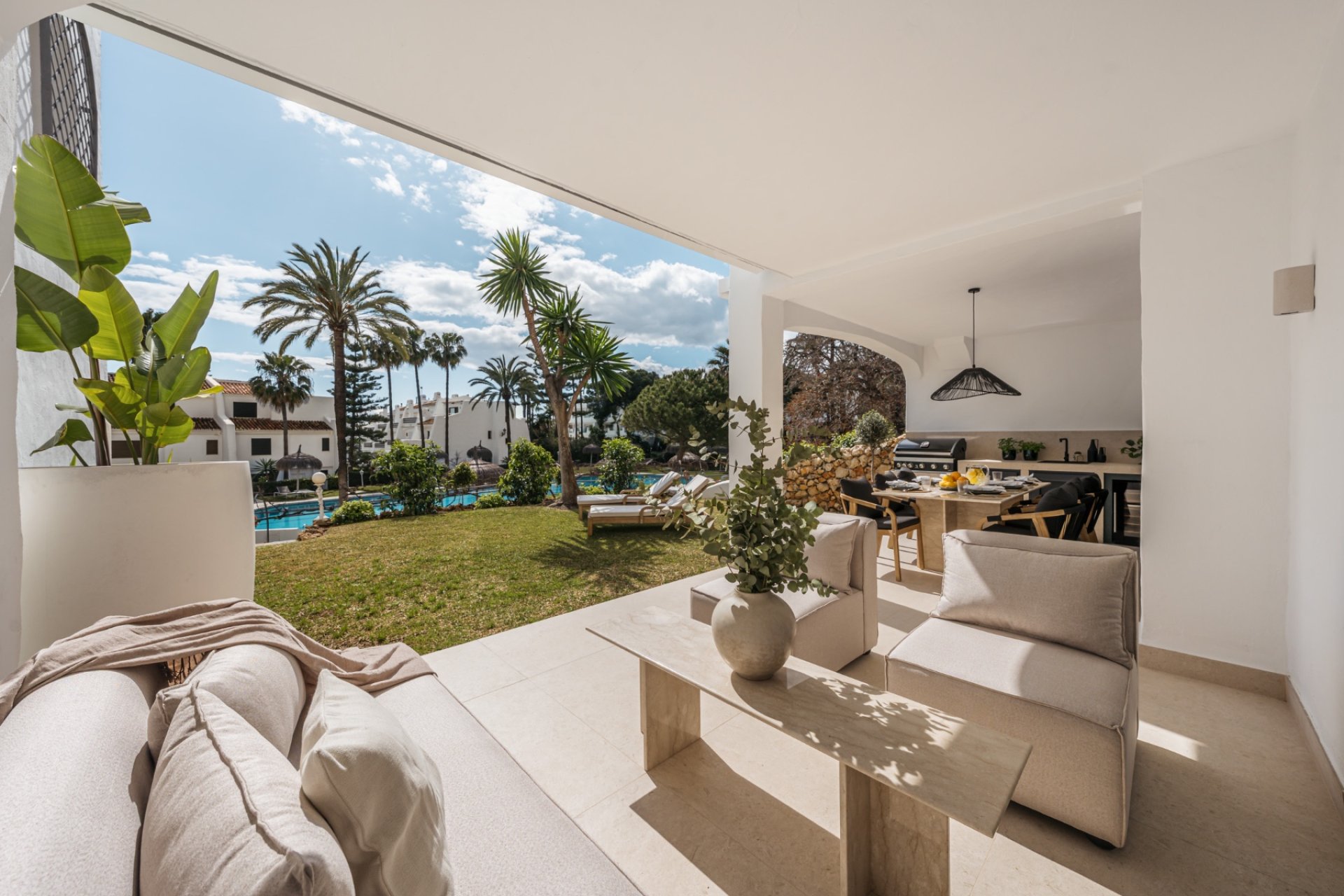 Resale - apartment -
Marbella - Golden Mile
