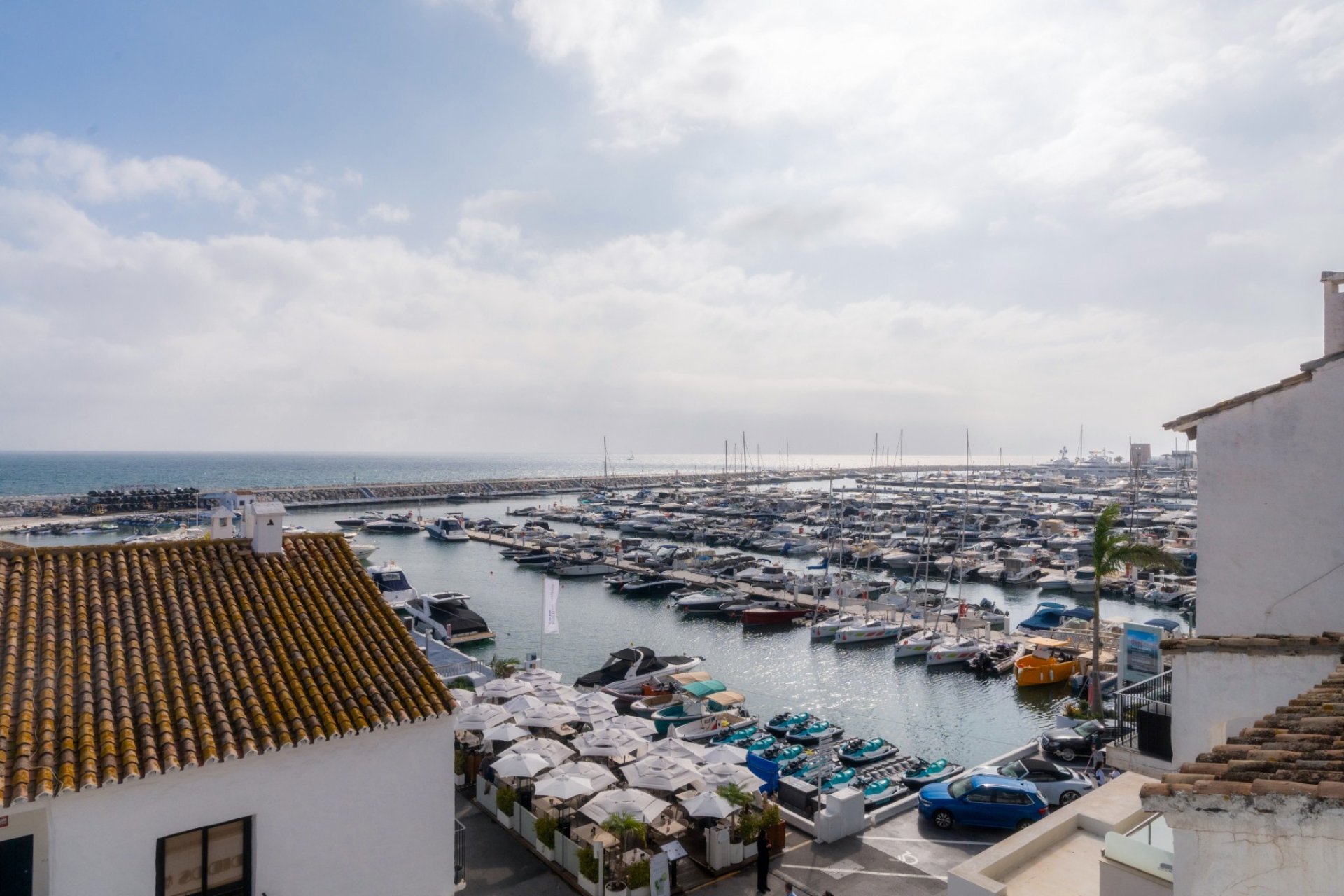 Resale - apartment -
Marbella - Puerto Banús