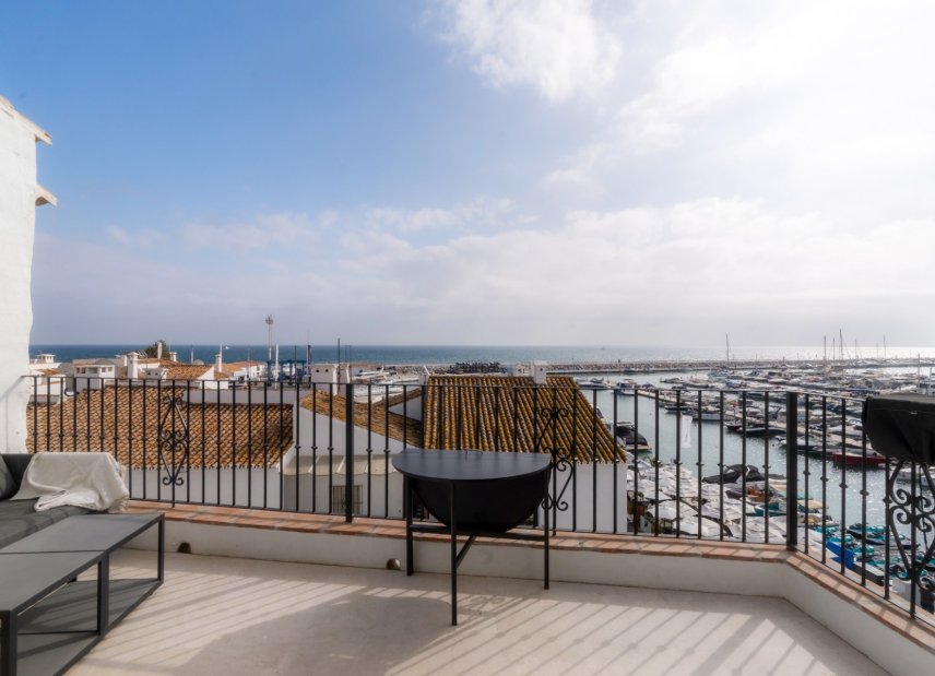 Resale - apartment -
Marbella - Puerto Banús