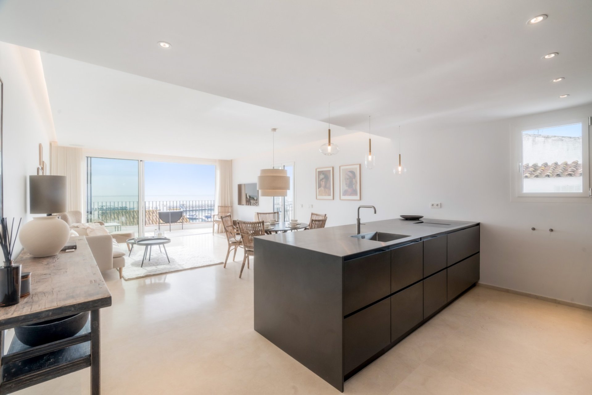 Resale - apartment -
Marbella - Puerto Banús