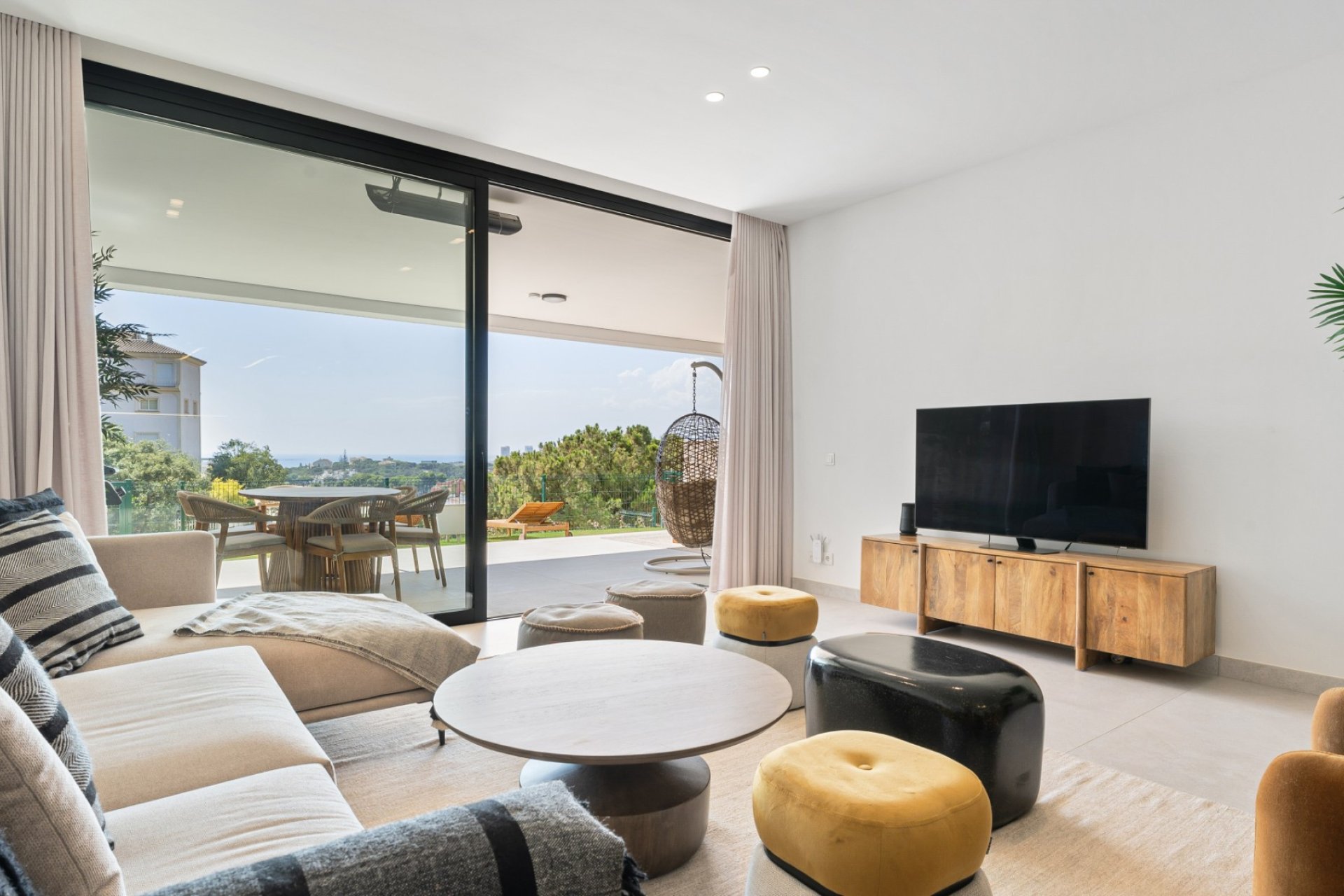 Resale - apartment -
Marbella