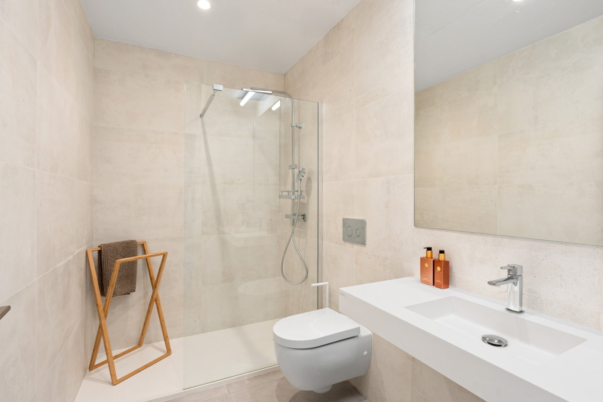 Resale - apartment -
Marbella