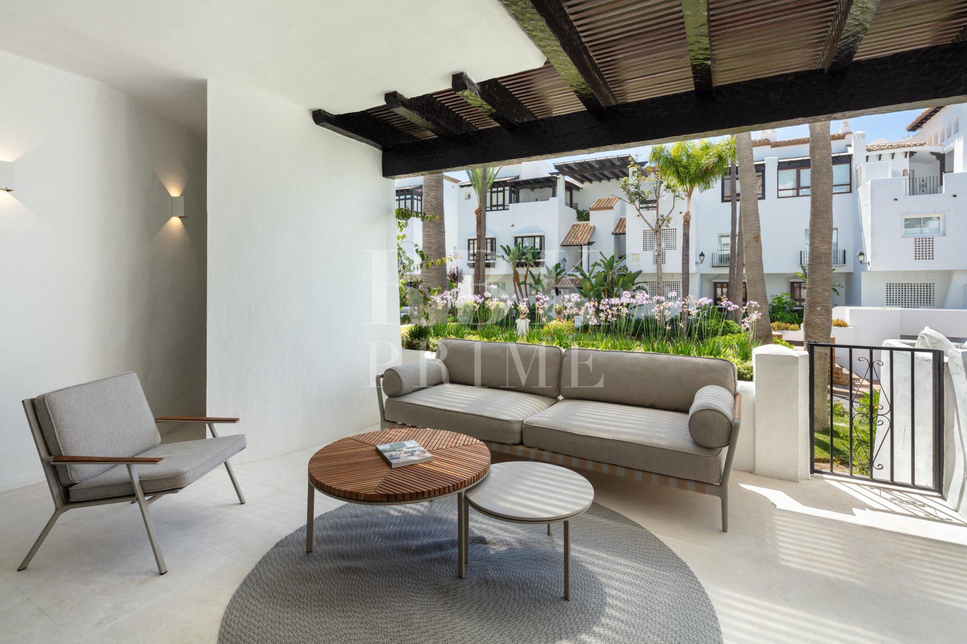 Resale - apartment -
Marbella