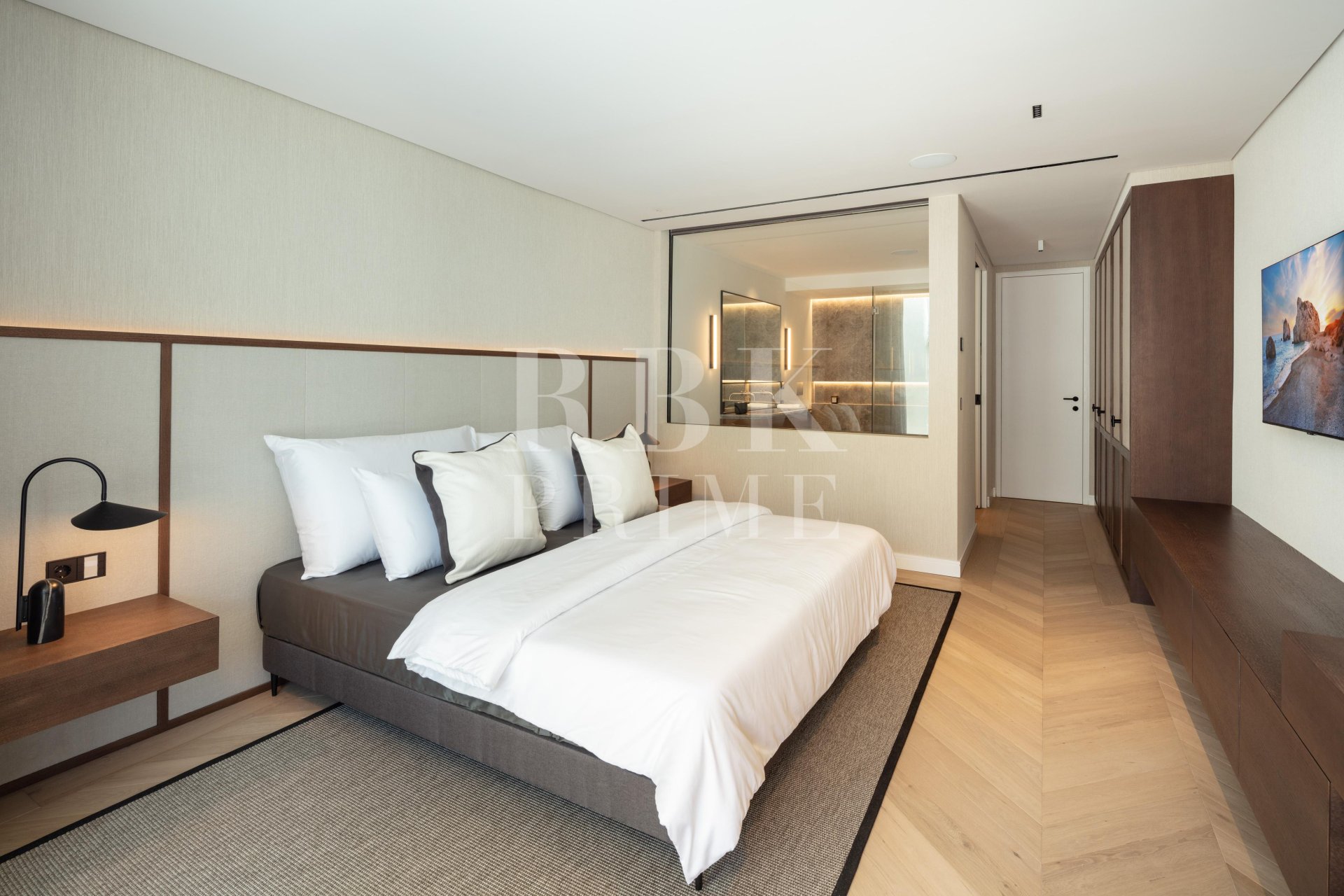 Resale - apartment -
Marbella