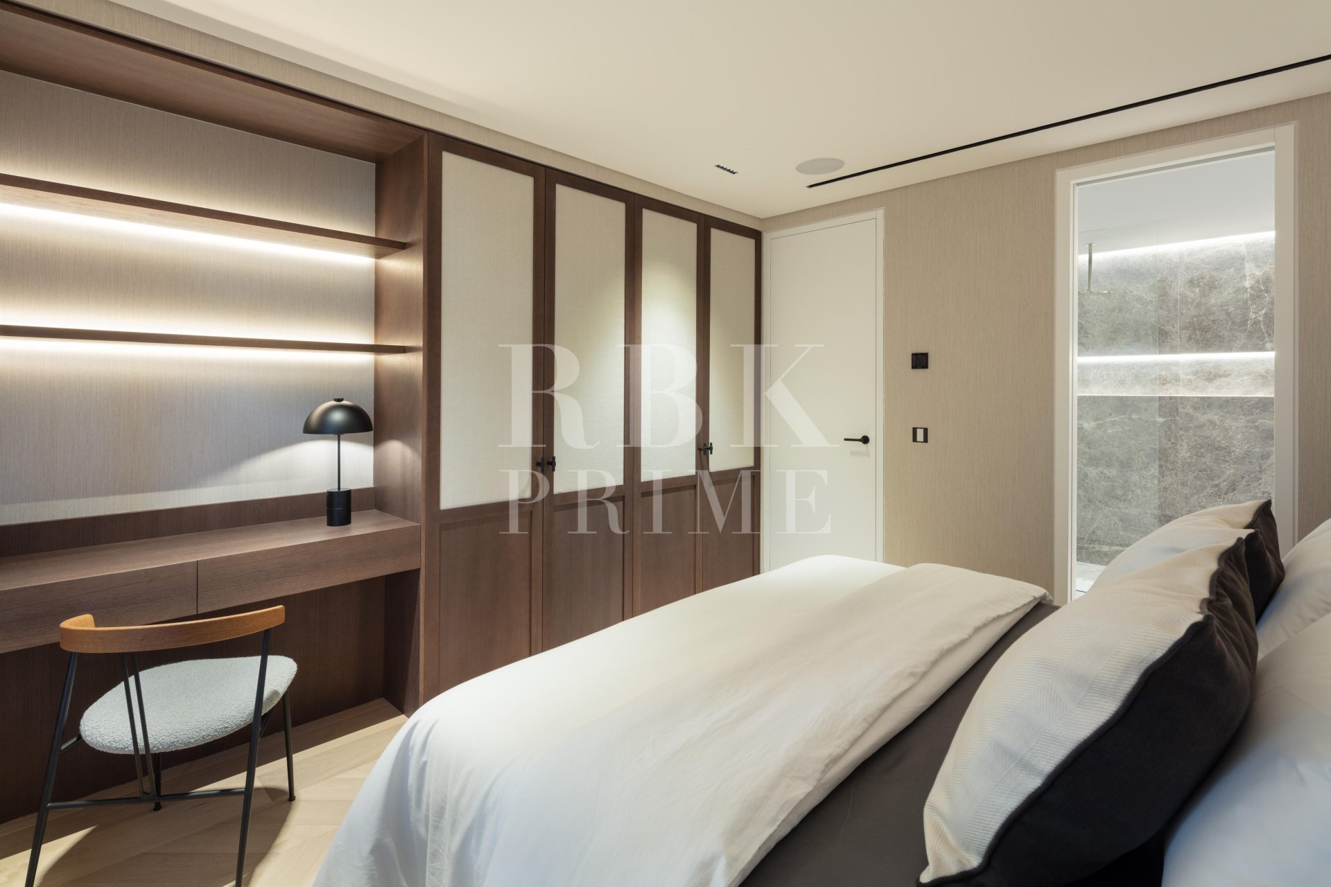 Resale - apartment -
Marbella