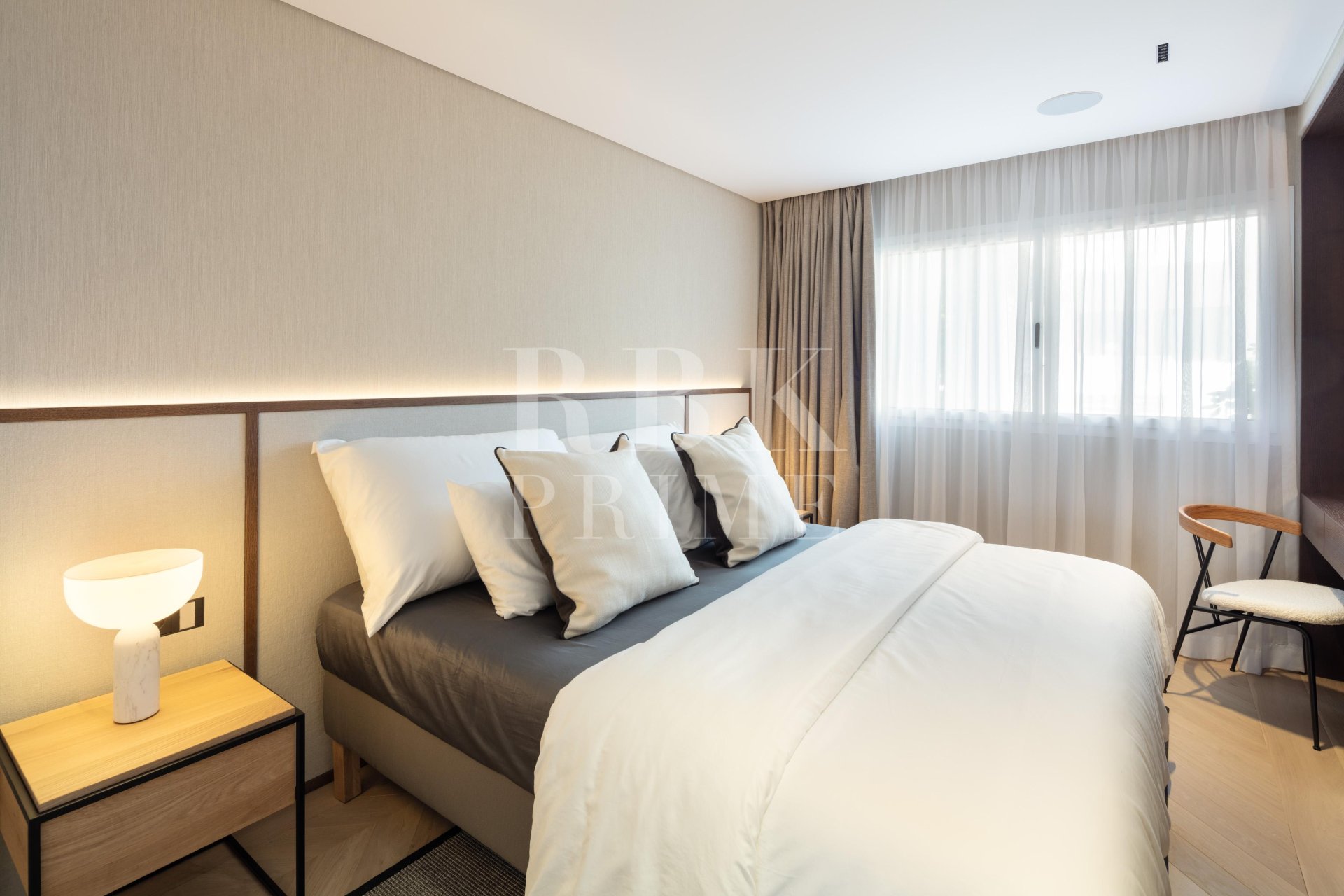 Resale - apartment -
Marbella