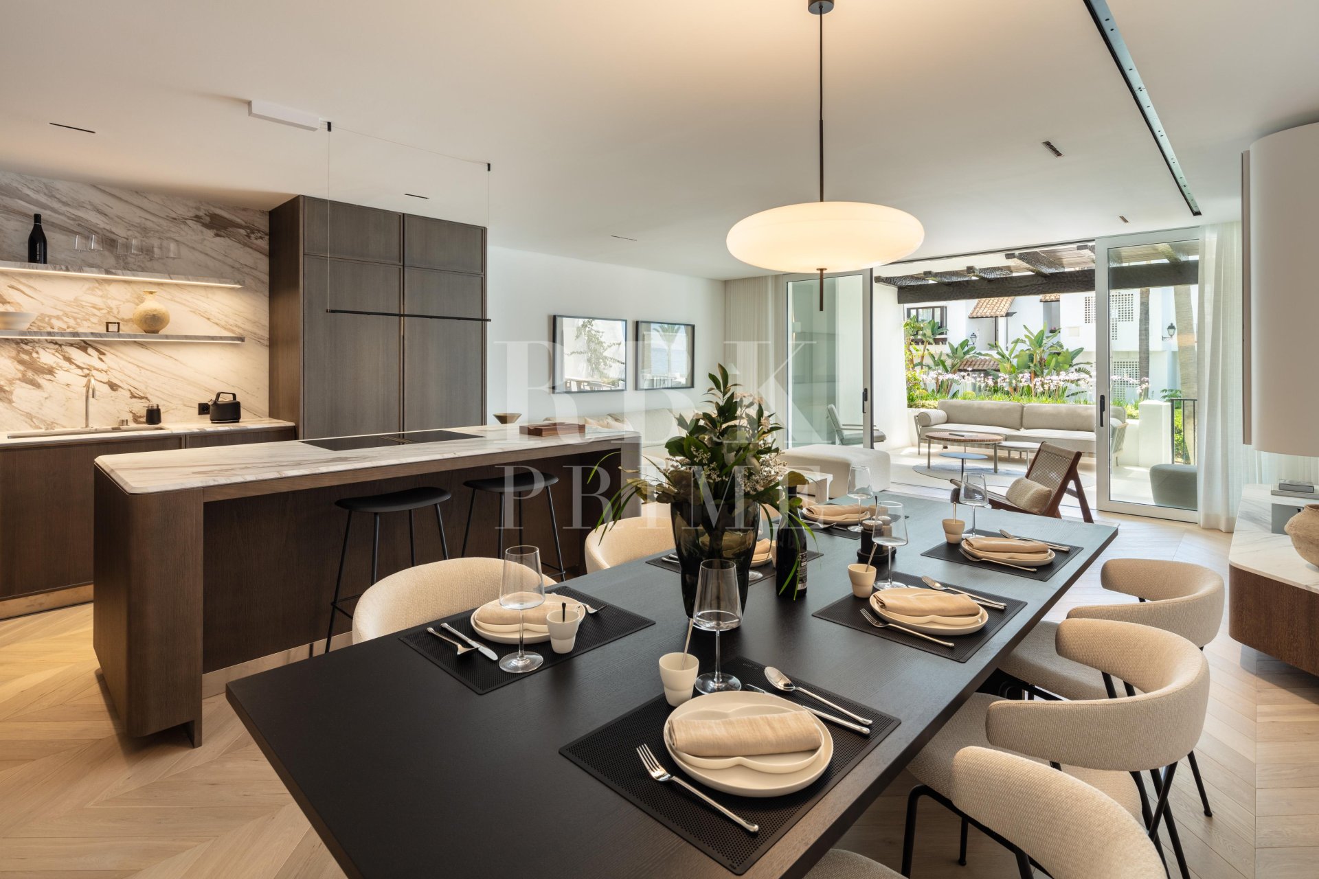 Resale - apartment -
Marbella