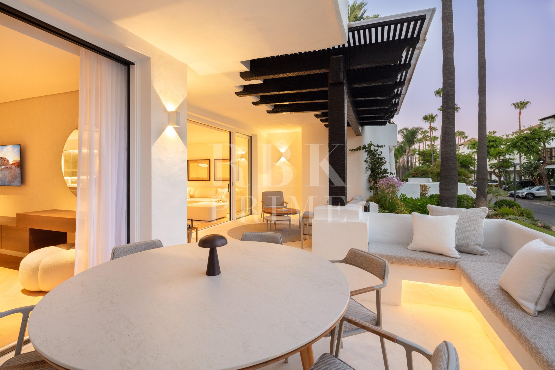 Resale - apartment -
Marbella