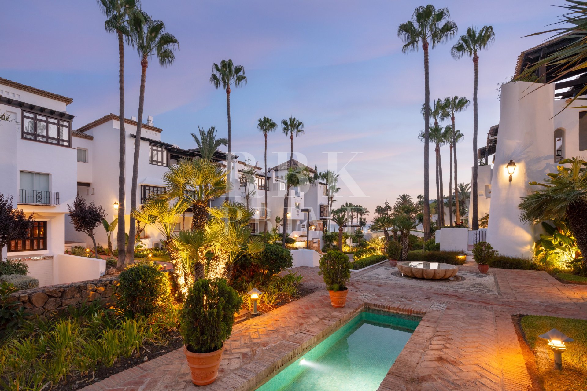 Resale - apartment -
Marbella