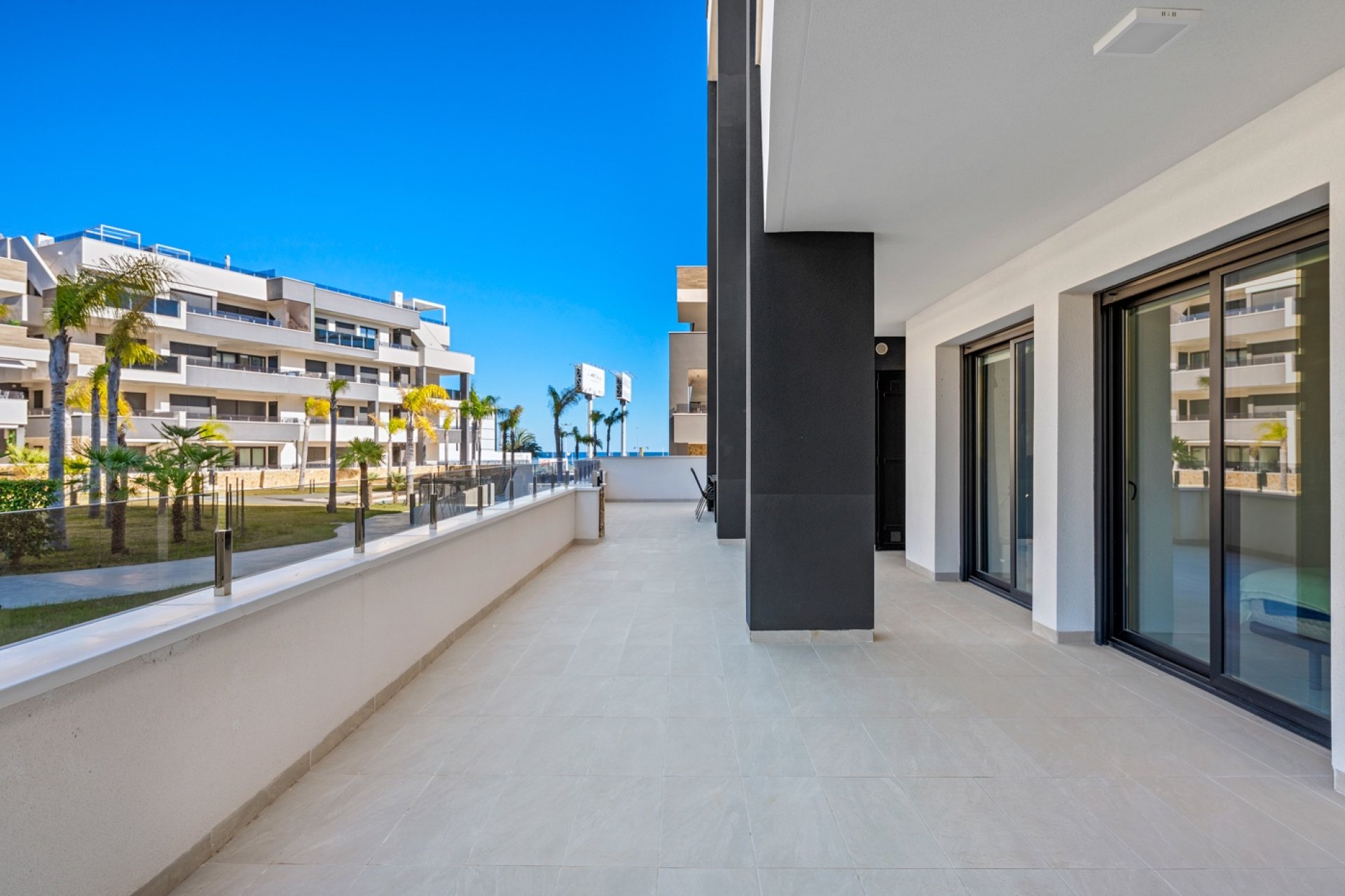 Resale - apartment -
Orihuela Costa - Playa Flamenca