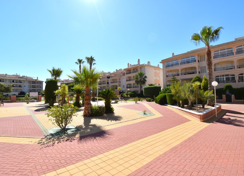 Resale - apartment -
Orihuela Costa - Playa Flamenca