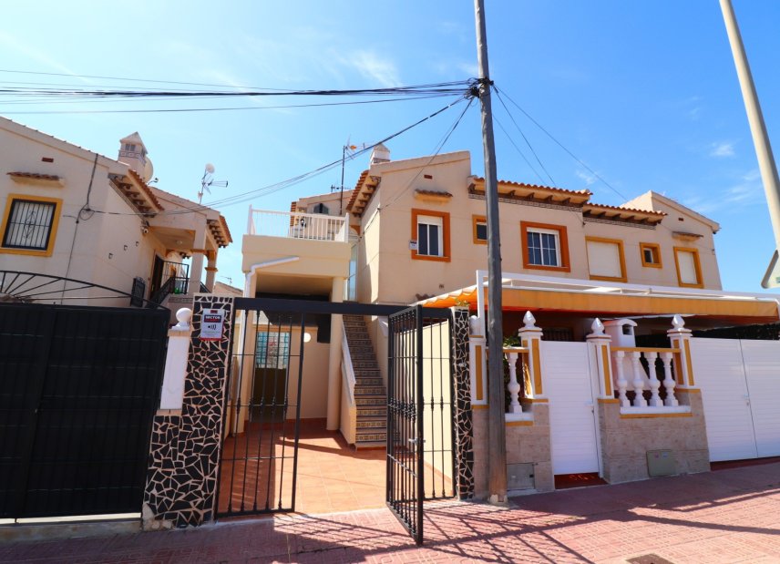 Resale - apartment -
Orihuela Costa - Punta Prima