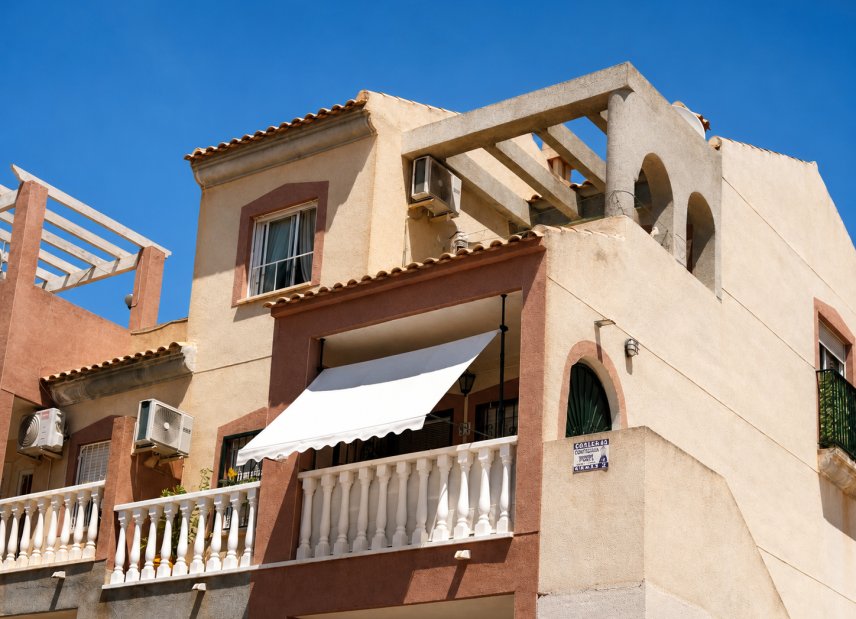 Resale - apartment -
Orihuela Costa - Villamartín
