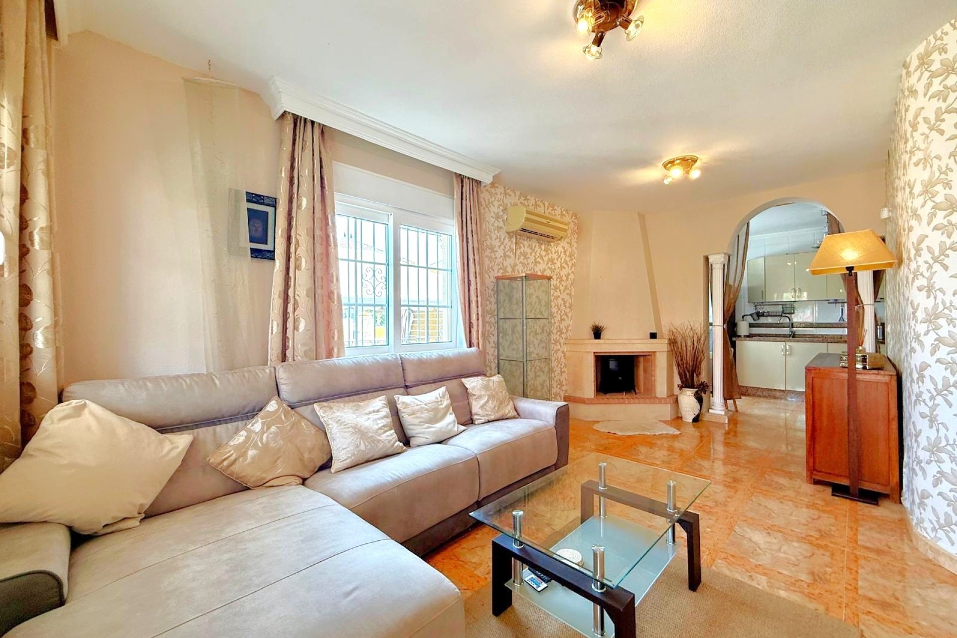Resale - apartment -
Orihuela Costa - Villamartín