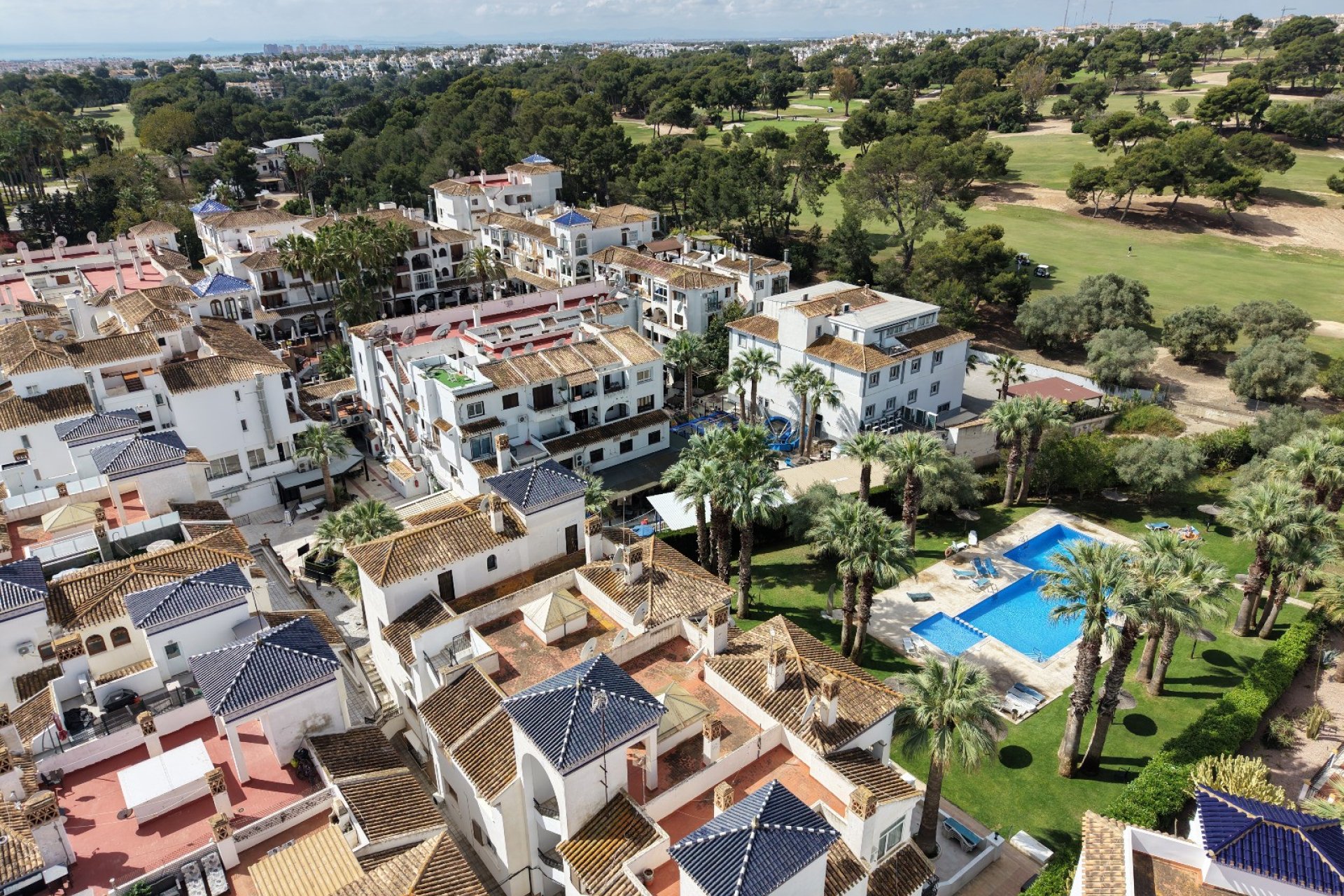 Resale - apartment -
Orihuela Costa - Villamartín