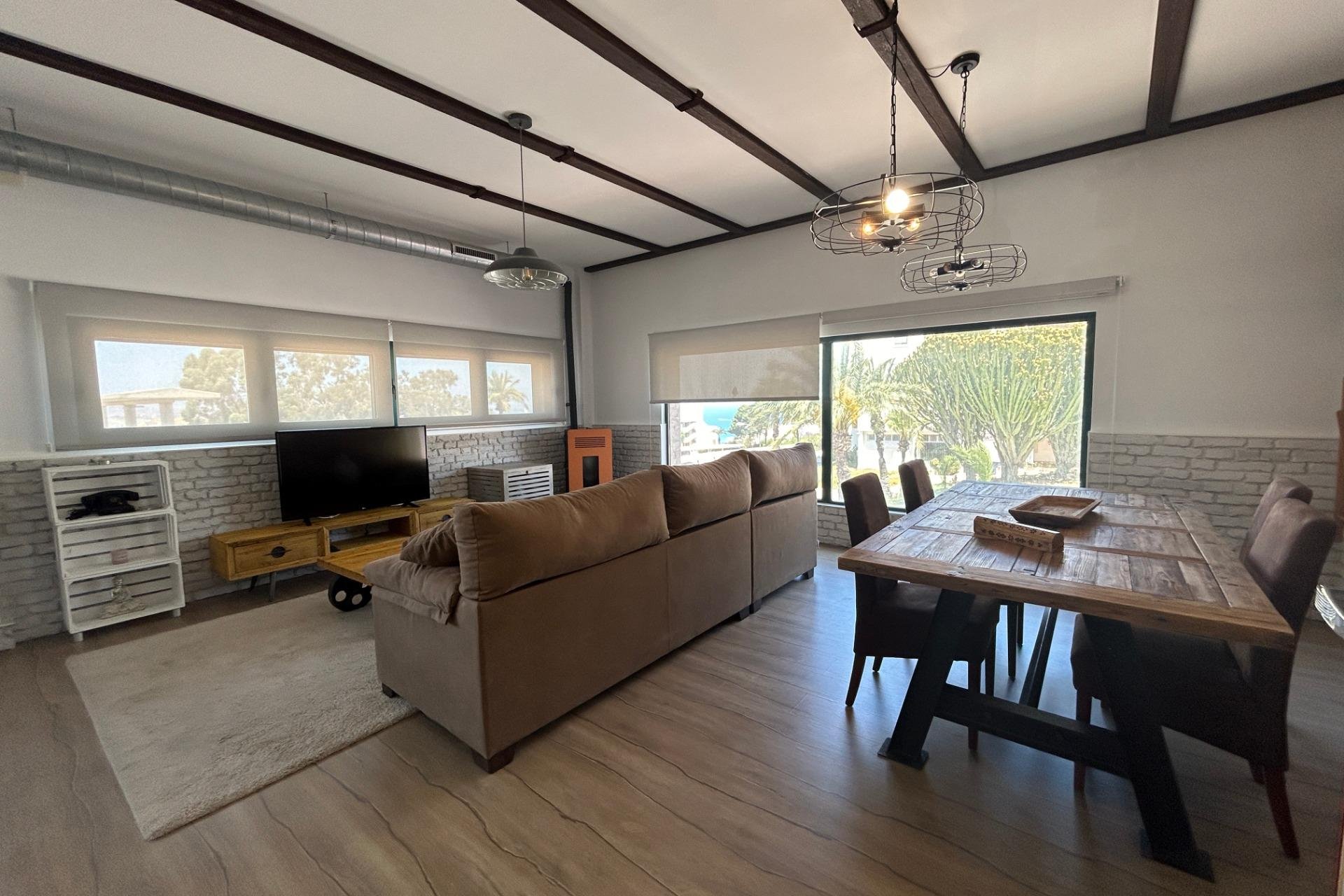 Resale - apartment -
Santa Pola - Gran Alacant