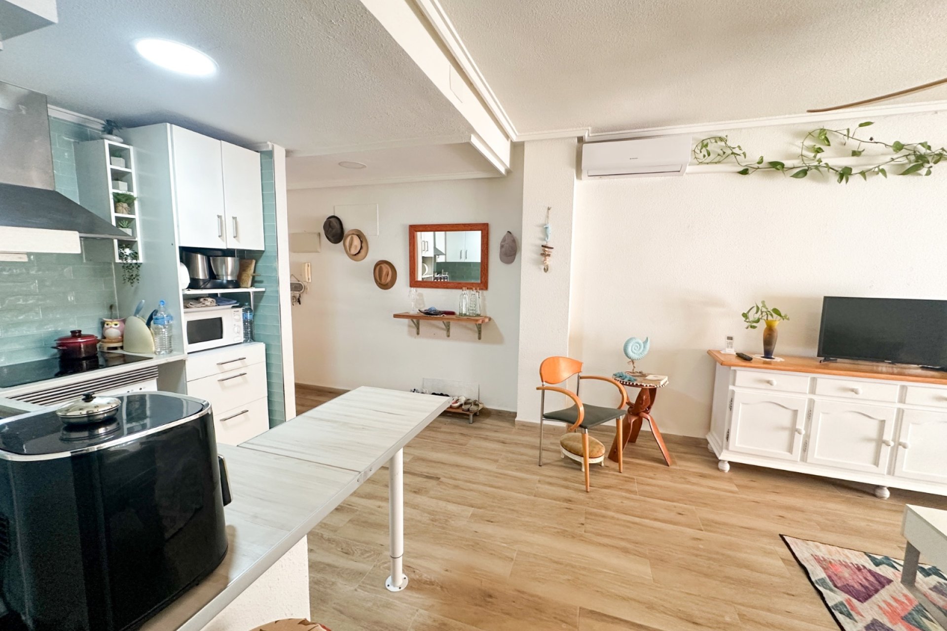 Resale - apartment -
Torrevieja - Center