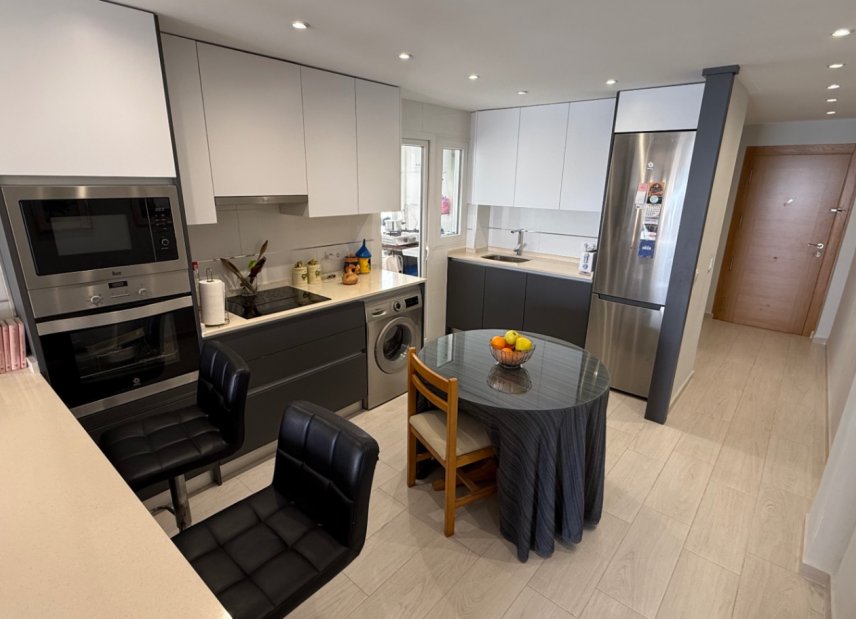 Resale - apartment -
Torrevieja - Costa Blanca