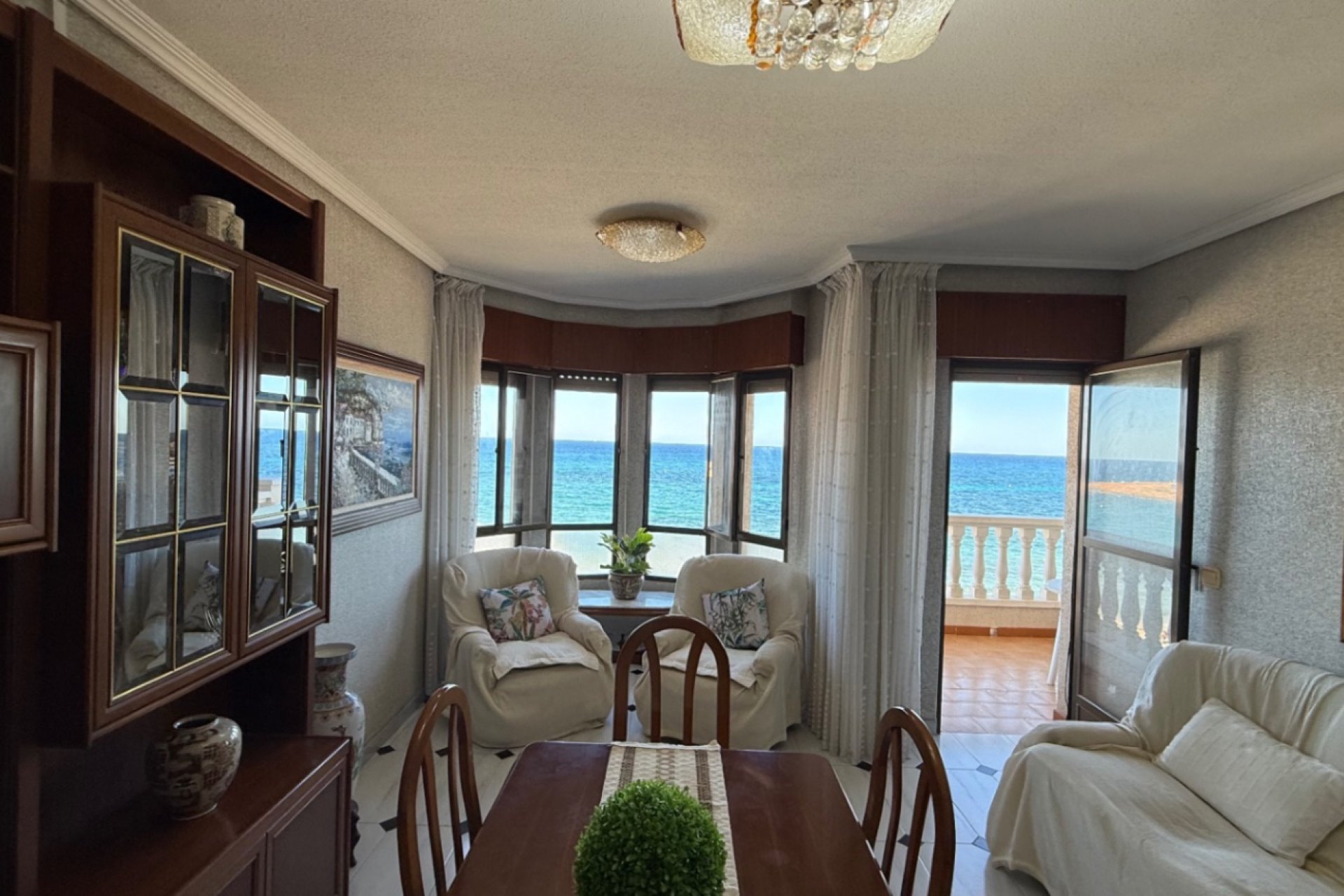 Resale - apartment -
Torrevieja - Costa Blanca