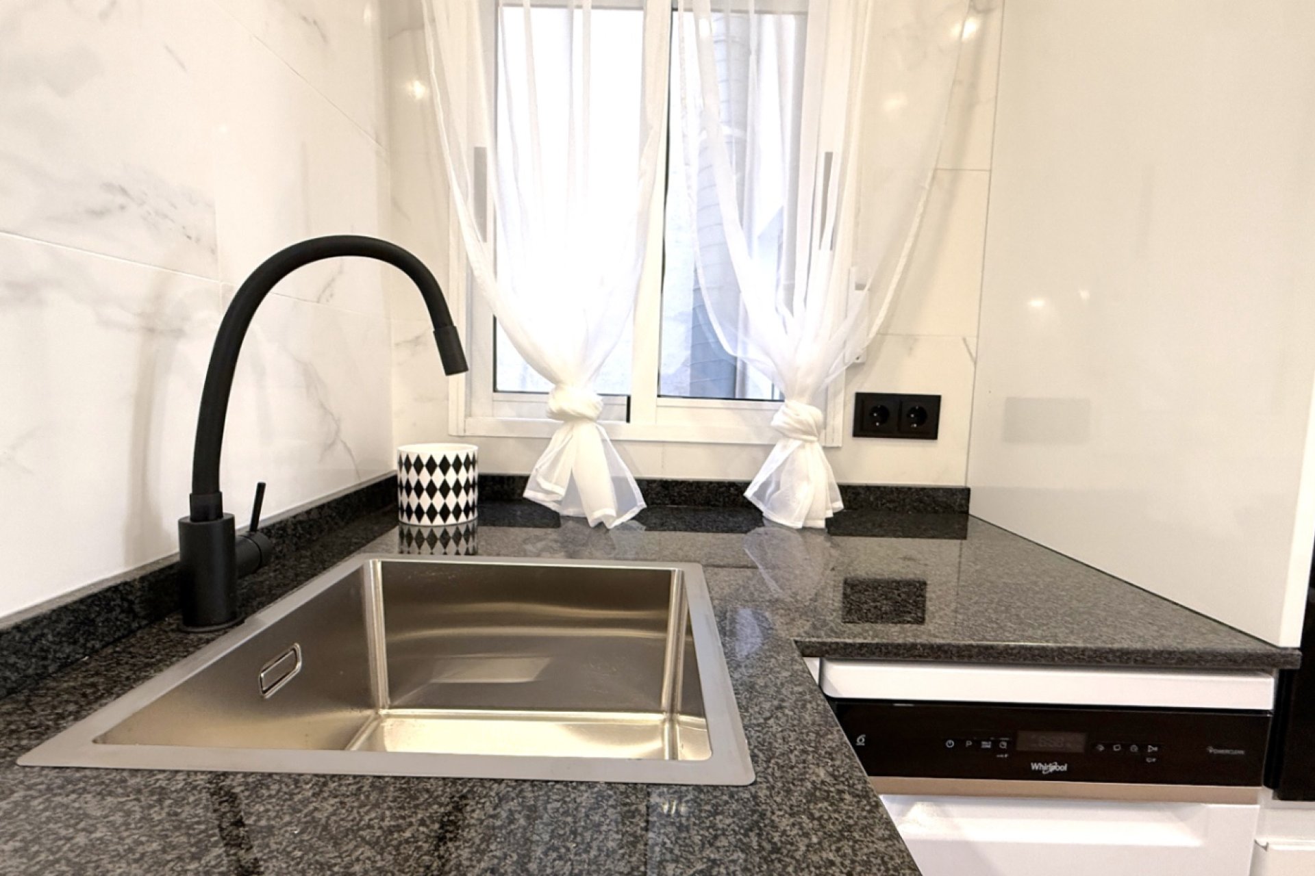 Resale - apartment -
Torrevieja - Costa Blanca