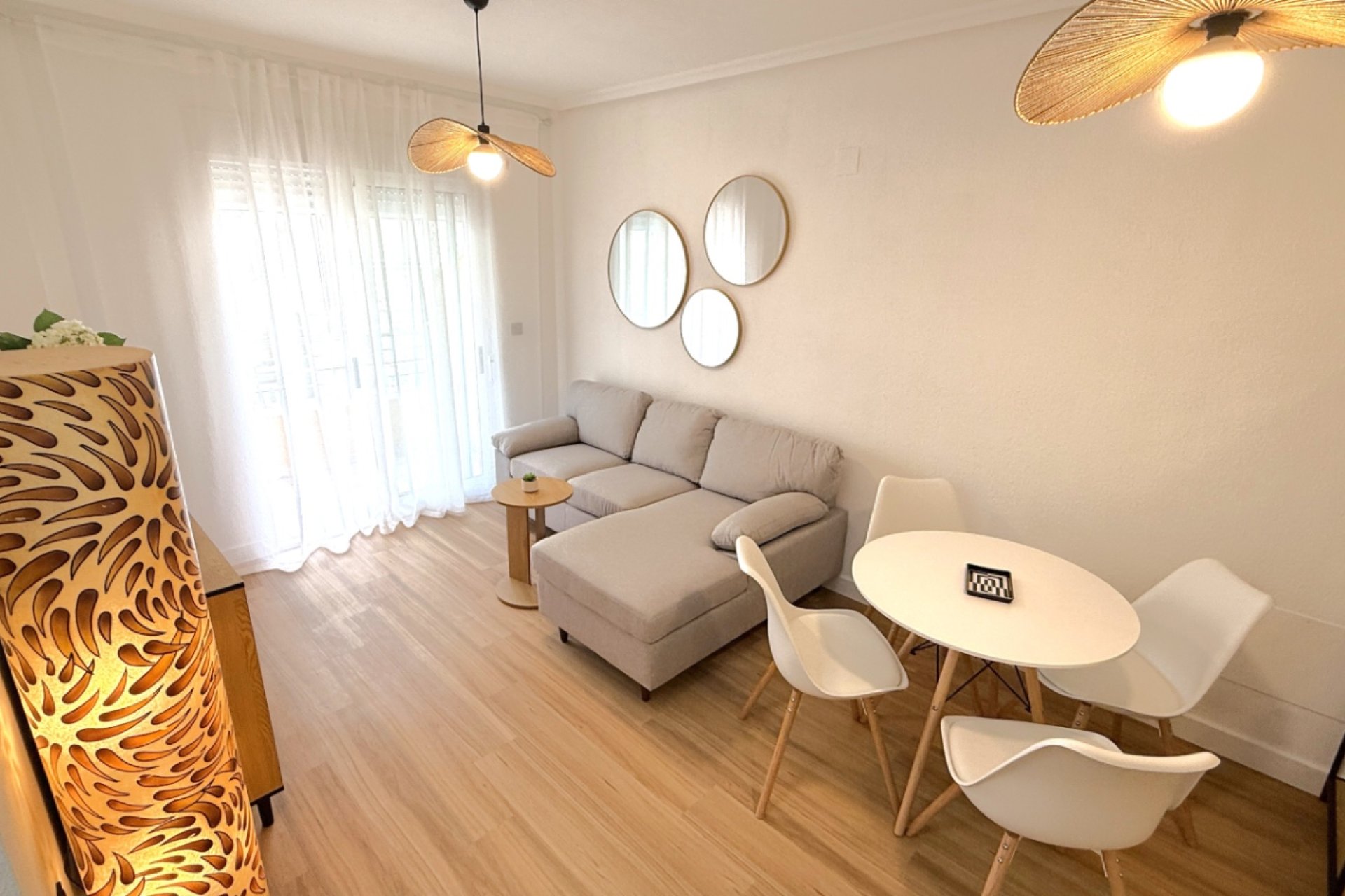 Resale - apartment -
Torrevieja - Costa Blanca