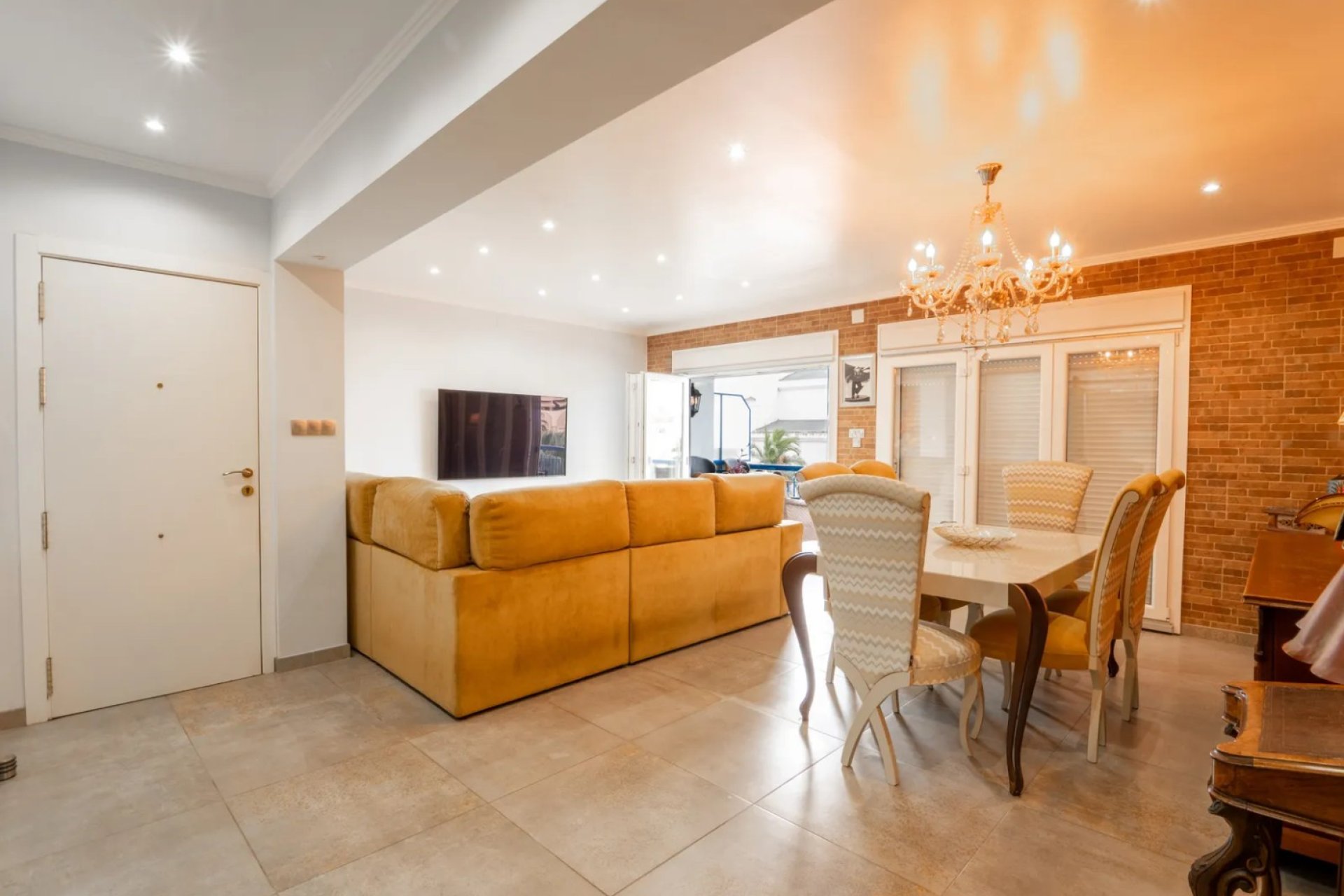 Resale - apartment -
Torrevieja - Playa del Cura