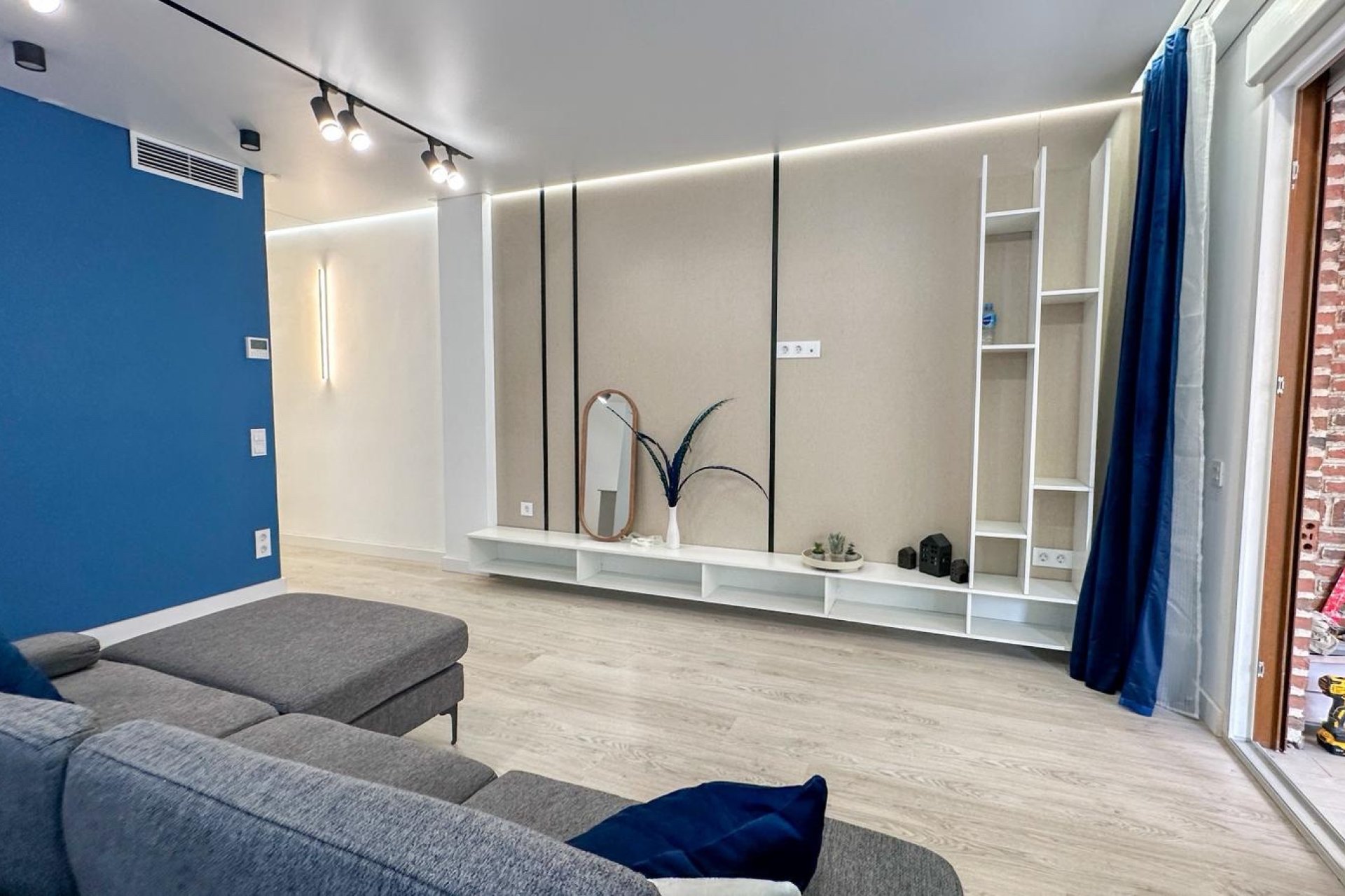 Resale - apartment -
Torrevieja - Playa Los Naufragos