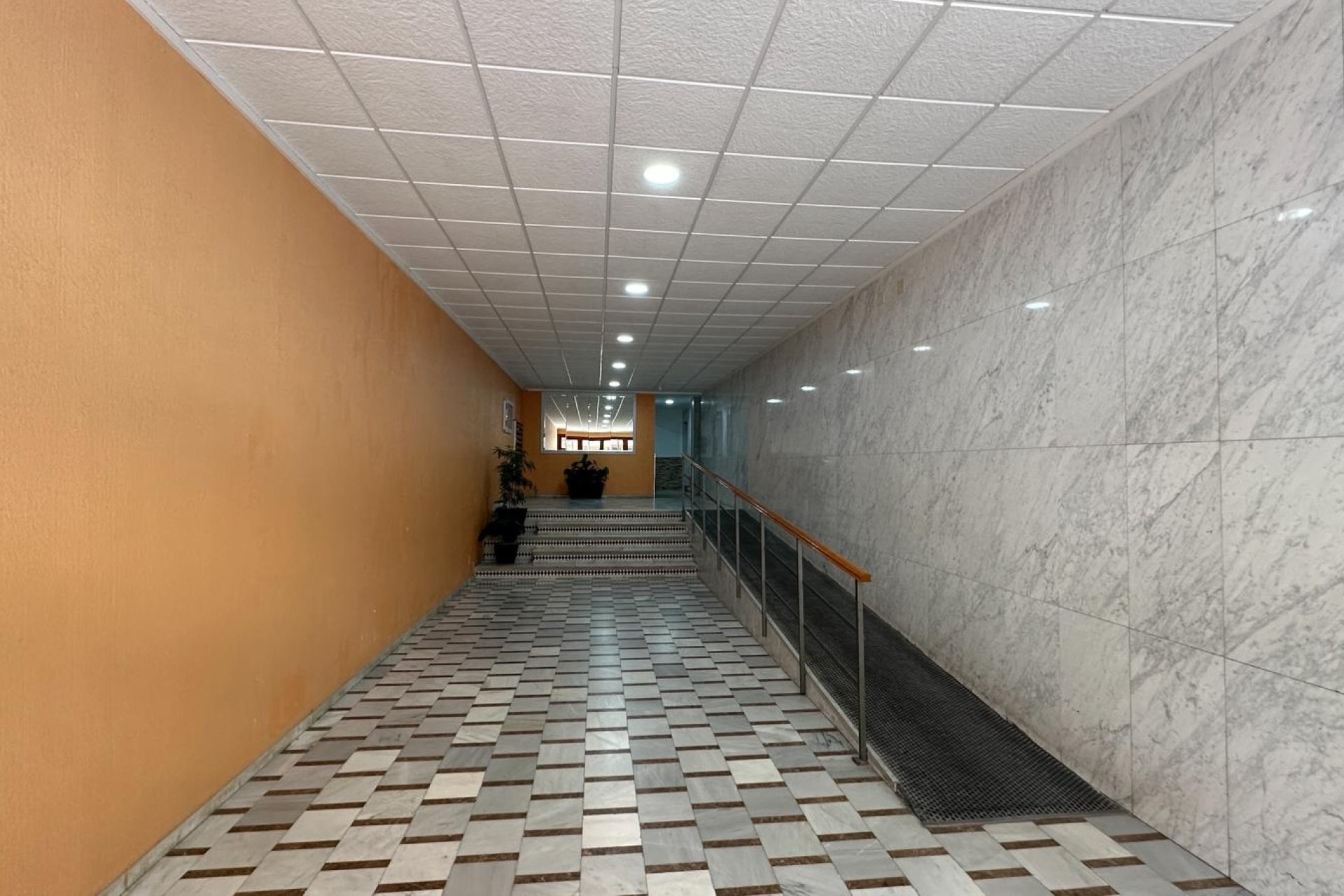 Resale - apartment -
Torrevieja - Playa Los Naufragos
