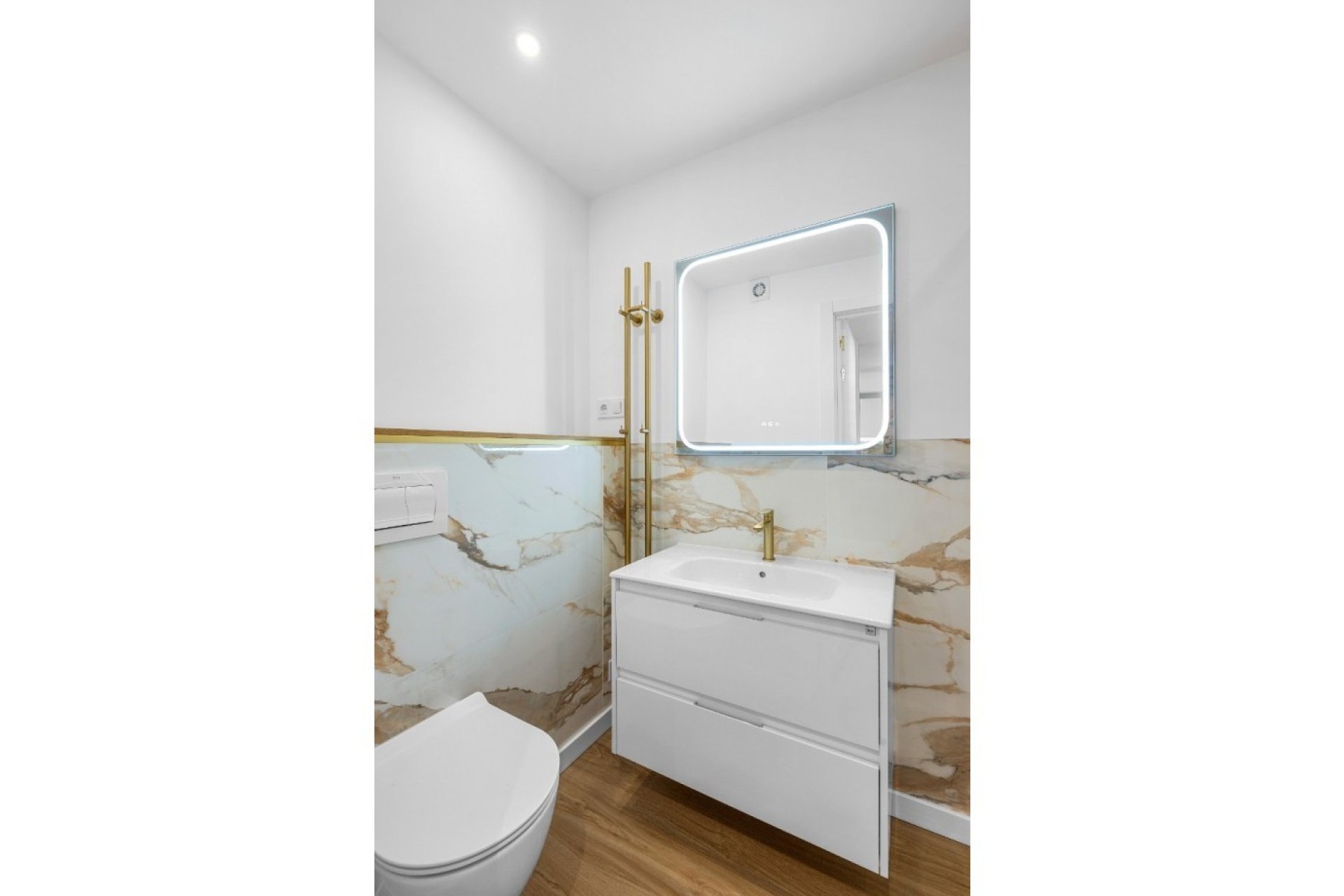 Resale - apartment -
Torrevieja - Punta Prima