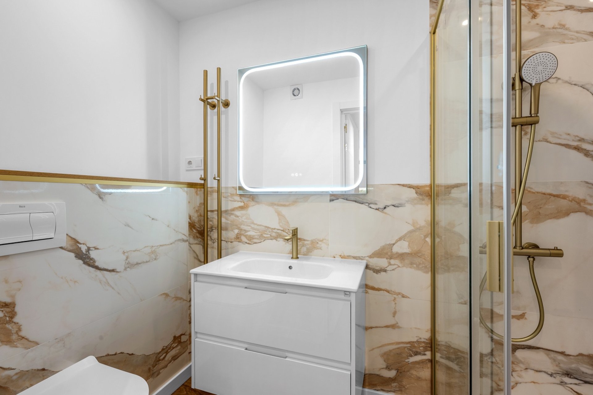 Resale - apartment -
Torrevieja - Punta Prima