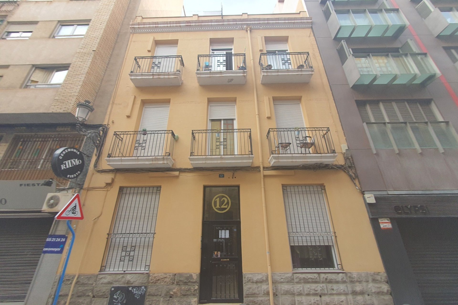 Resale - Commercial -
Alicante - Casco antiguo