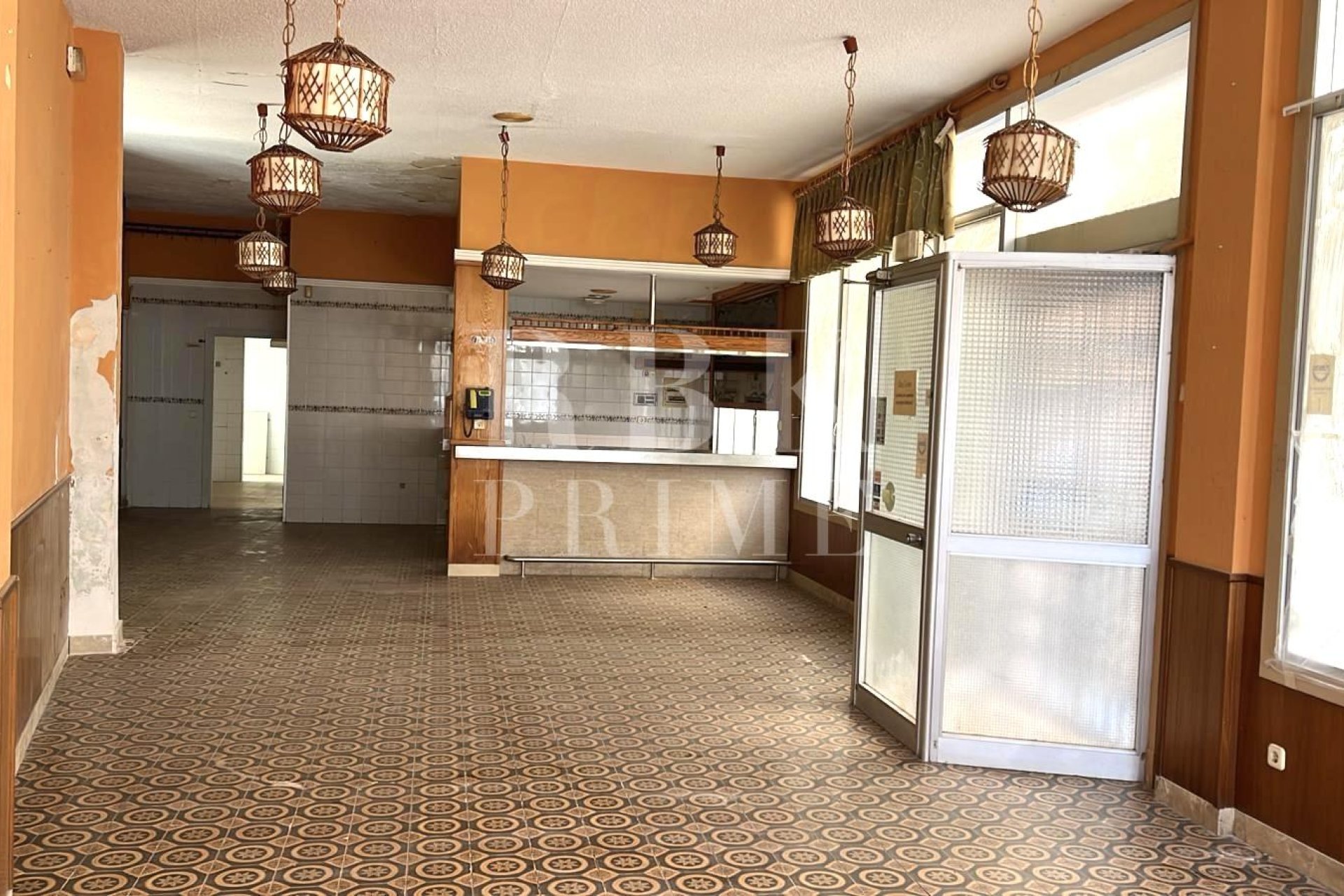 Resale - Commercial -
Palma - Gènova