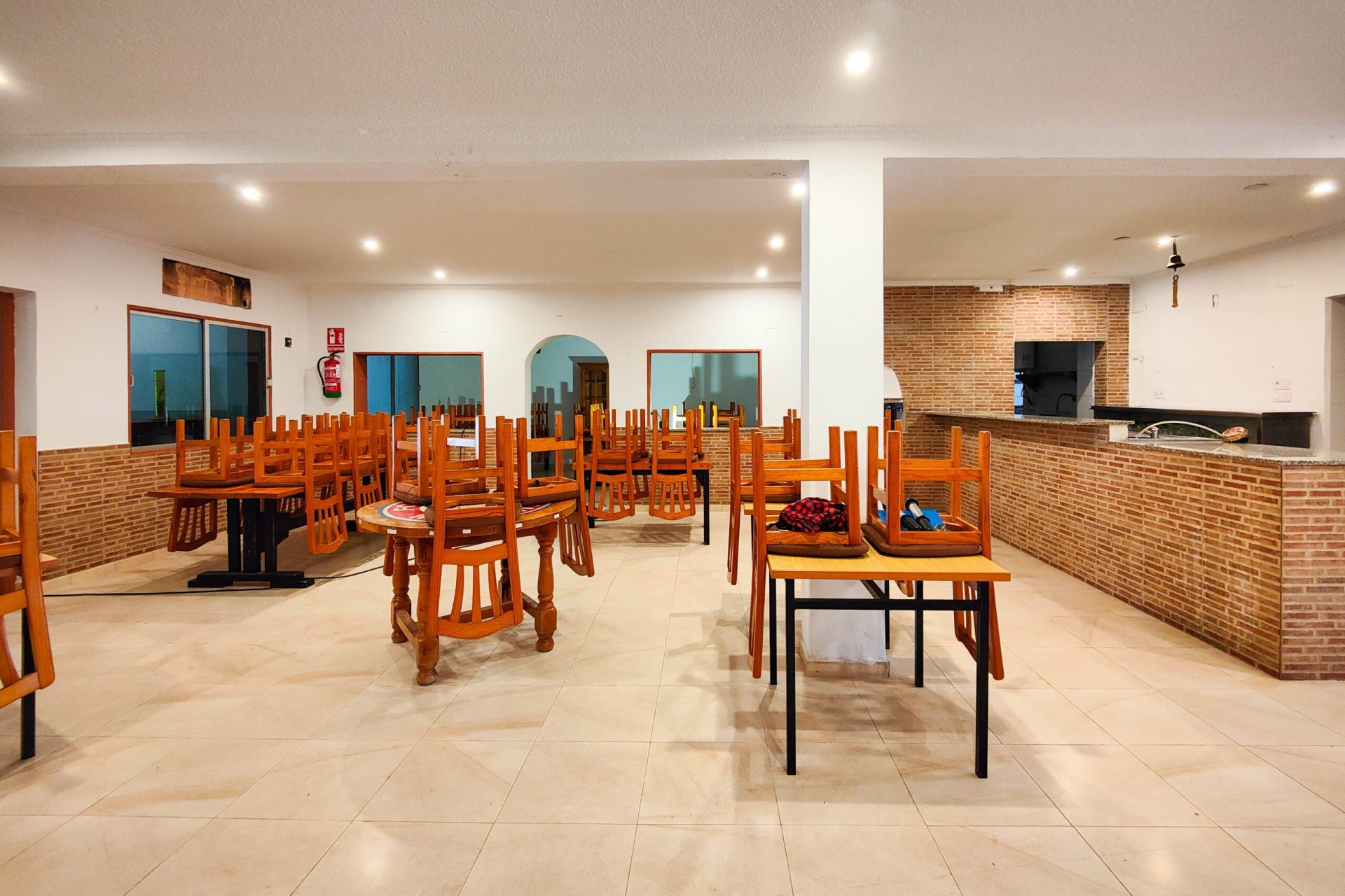 Resale - Commercial -
Torrevieja - La Siesta