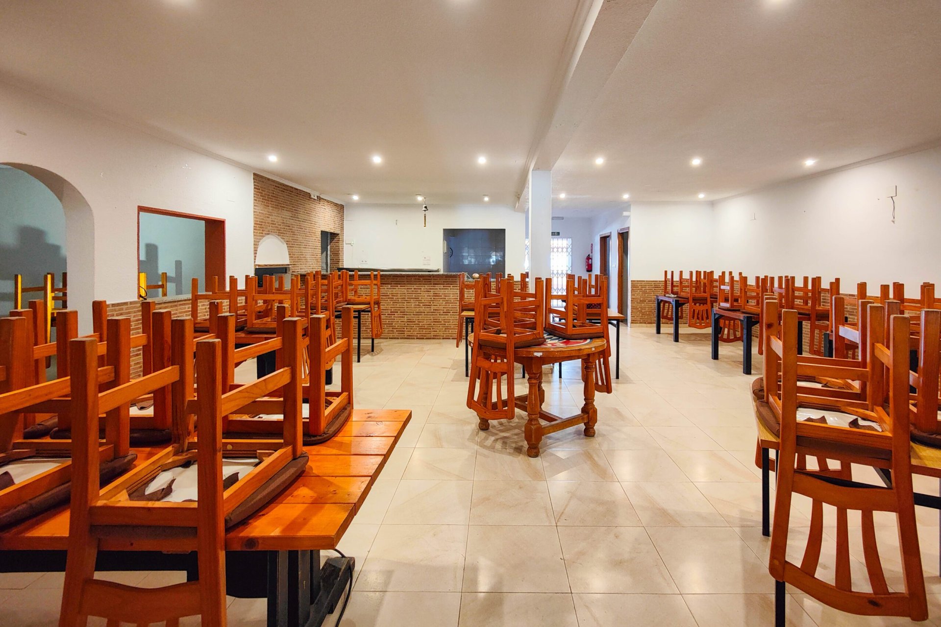 Resale - Commercial -
Torrevieja - La Siesta