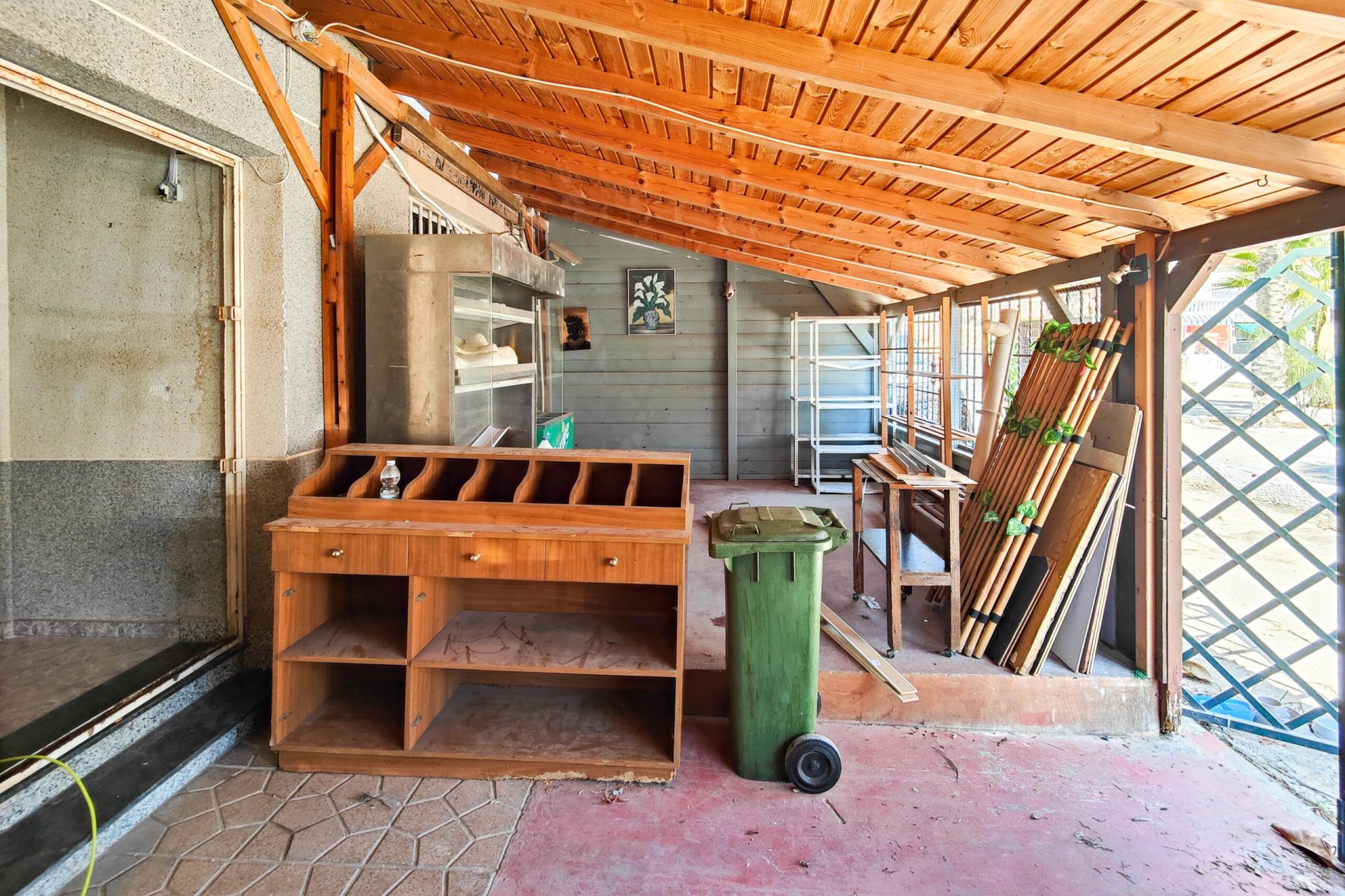 Resale - Commercial -
Torrevieja - La Siesta