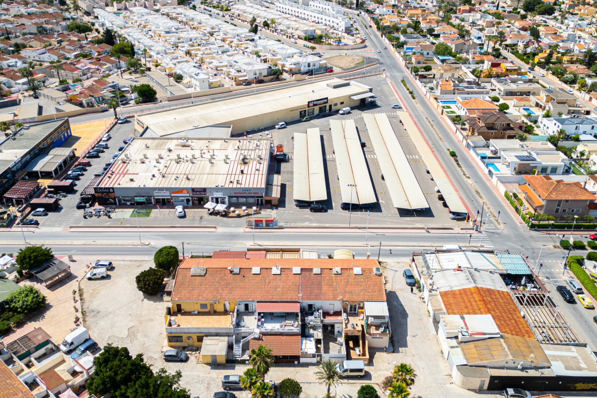 Resale - Commercial -
Torrevieja - La Siesta