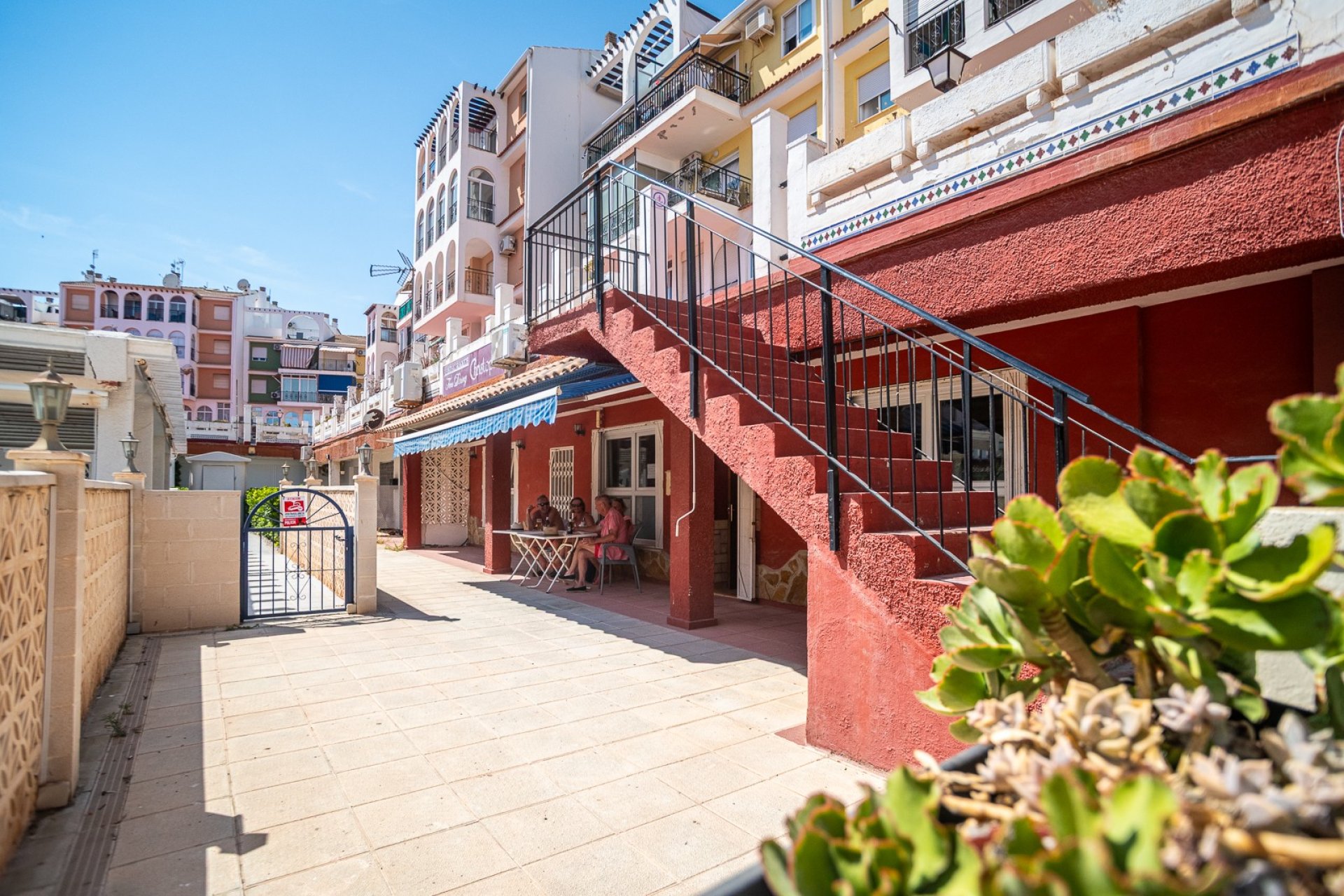 Resale - Commercial -
Torrevieja - La veleta