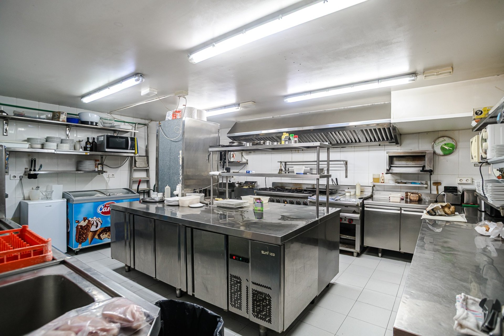 Resale - Commercial -
Torrevieja - La veleta