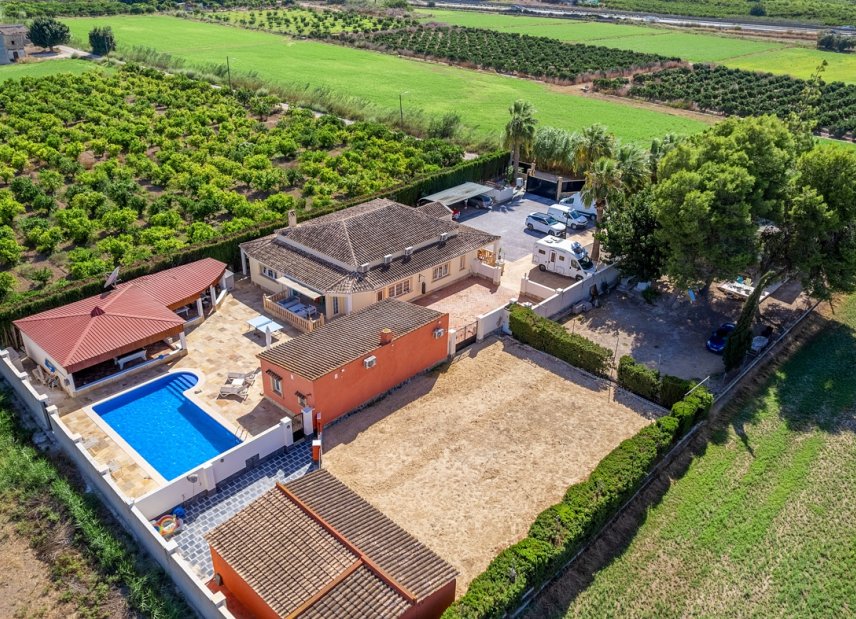 Resale - Country House -
Almoradí - Las Heredades